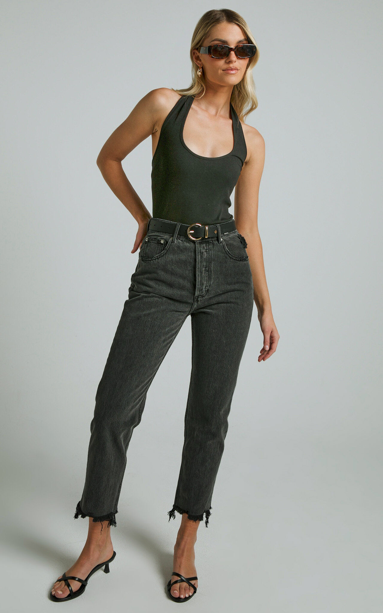 Zelrio Jeans - High Waisted Recycled Cotton Cropped Denim Jeans in Washed Black