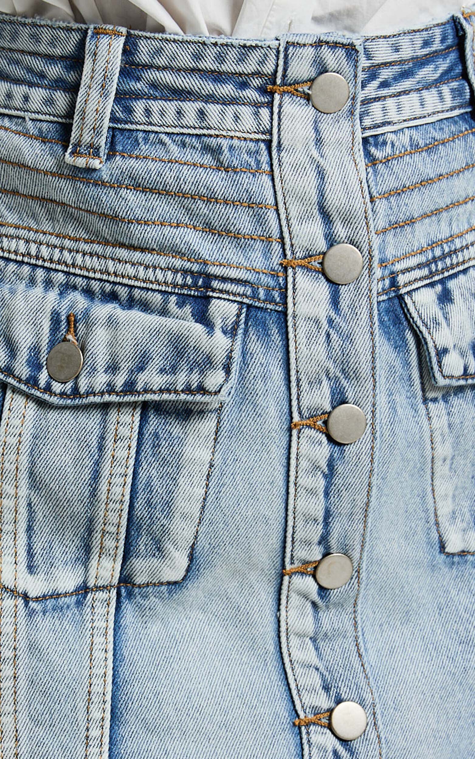 Gennlee Mini Skirt - Cotton Contrast Denim Skirt in Light Wash Blue