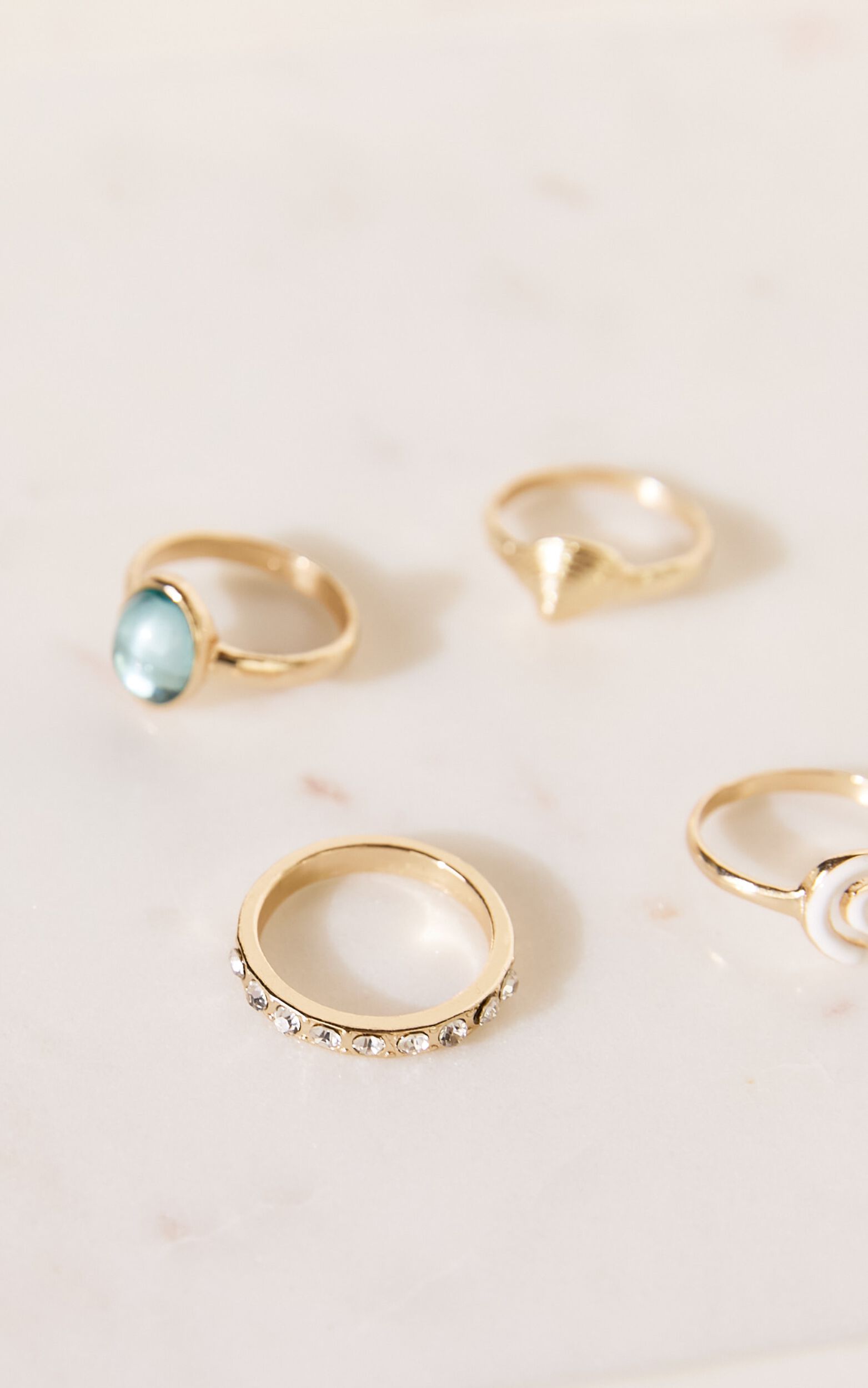 Shelley 6 Ring Pack in Gold