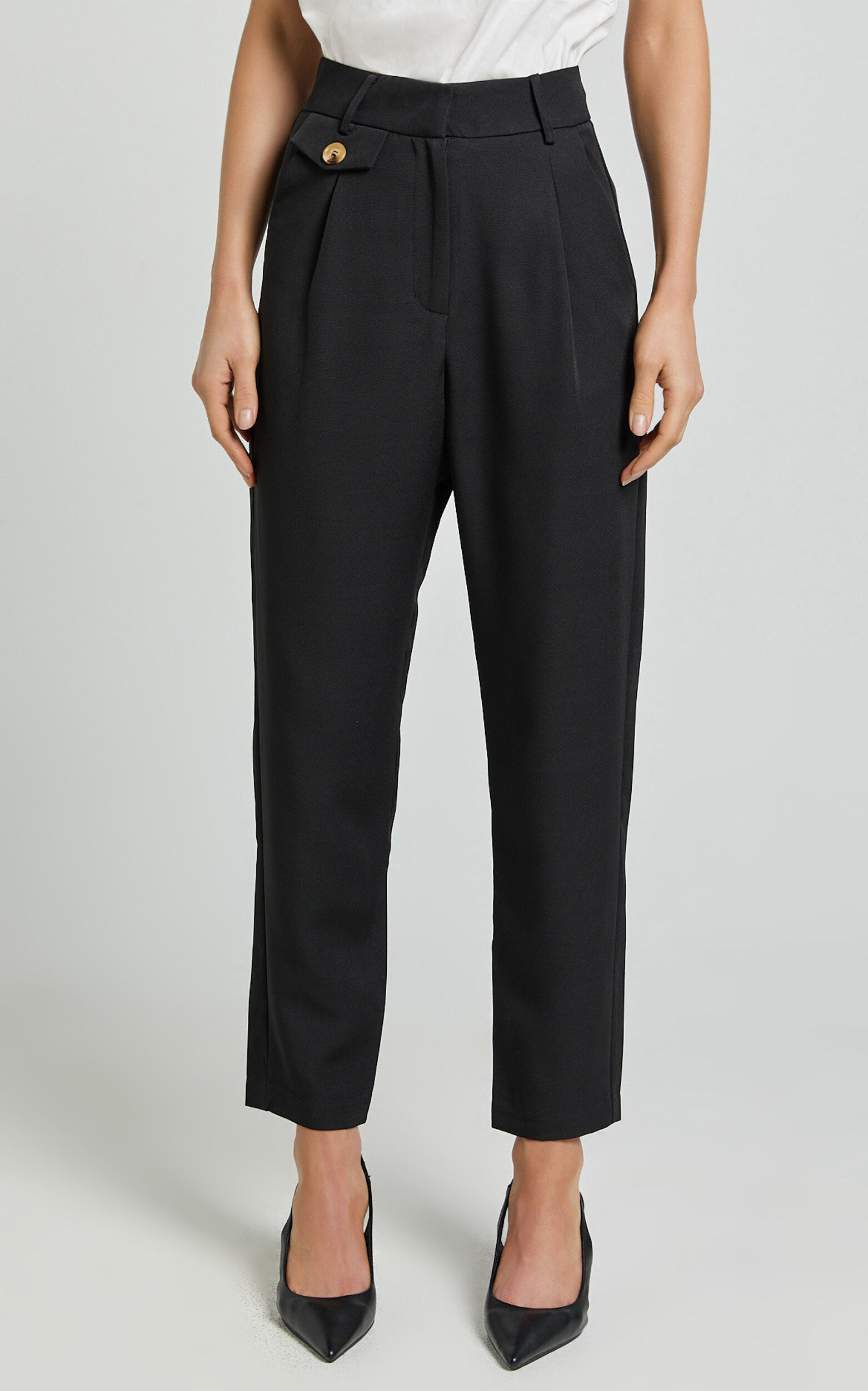Suri Cropped Pant - High Waisted Tapered Tailored Pant With Pocket Detail in Black