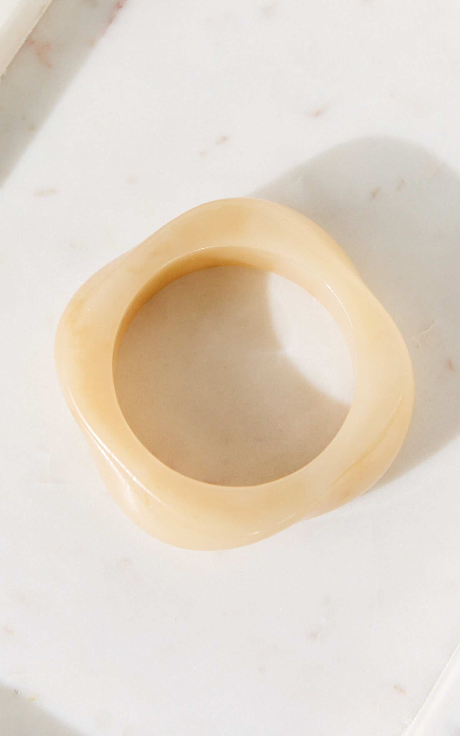 Leanna Bangle - Irregular Bangle Set in Tort/Cream