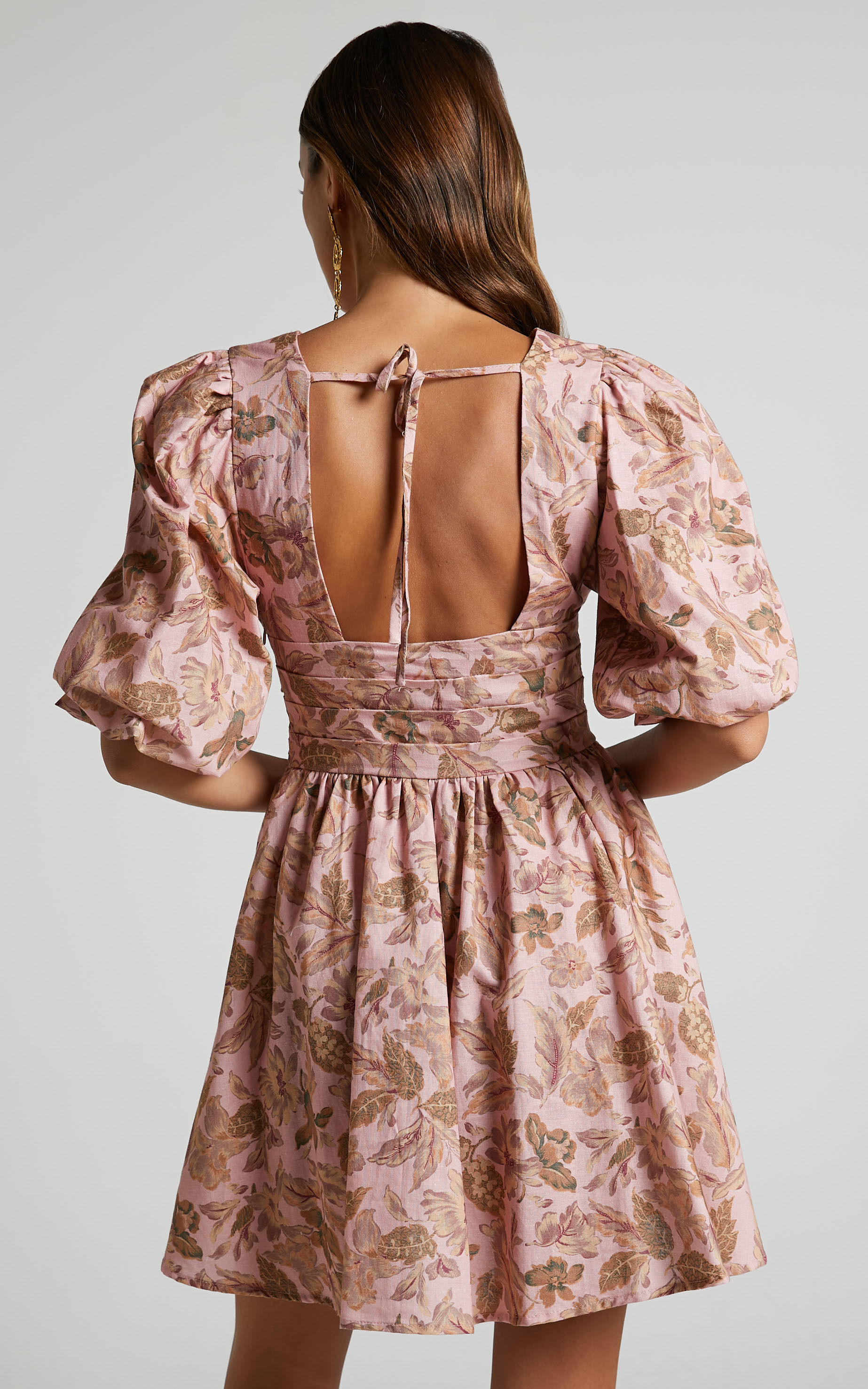 Amalie The Label - Rivinna Linen Blend Pleat Waist Puff Sleeve Mini Dress in Vahala Print