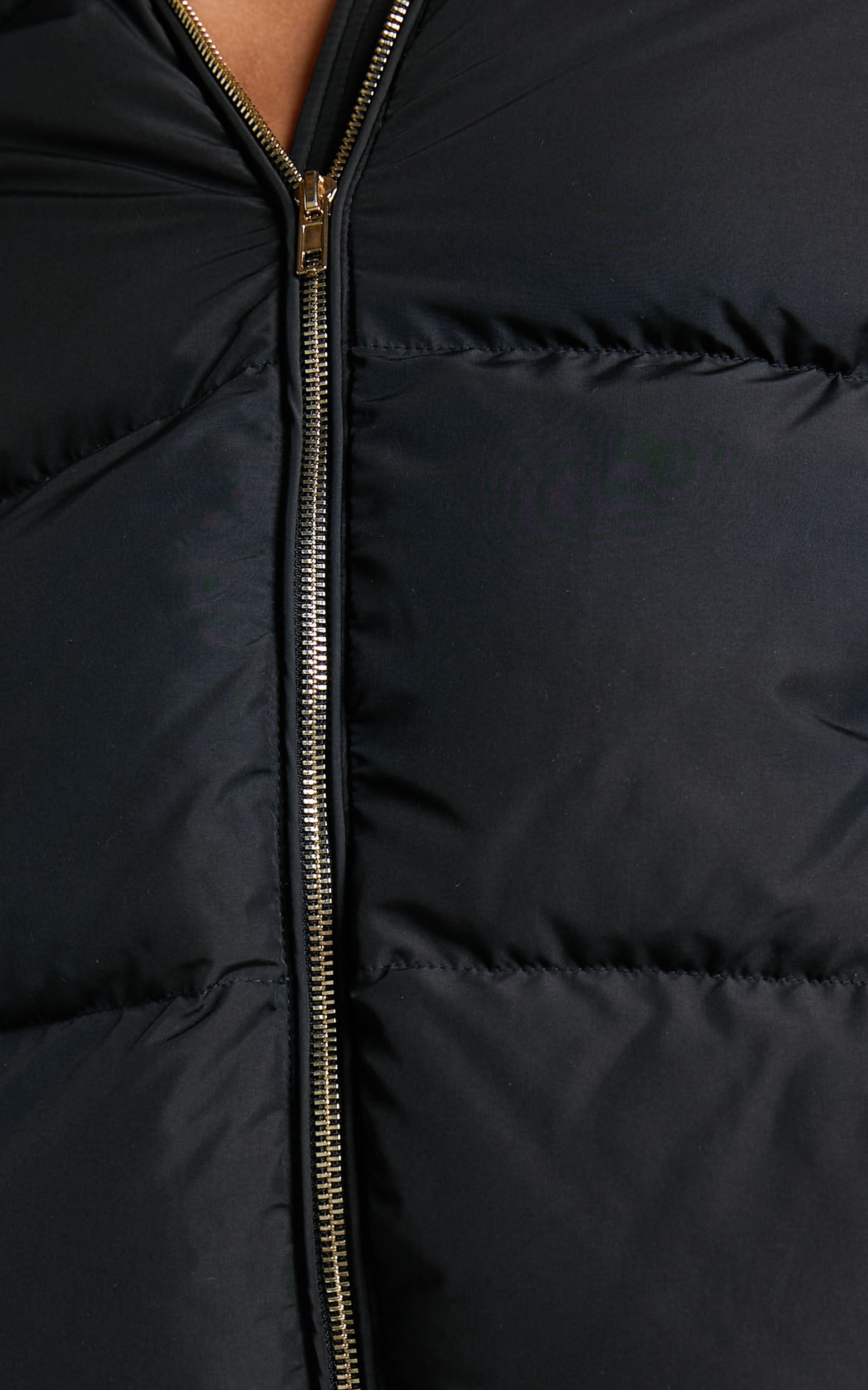 Helgi Jacket - Hooded Puffer Jacket in Black