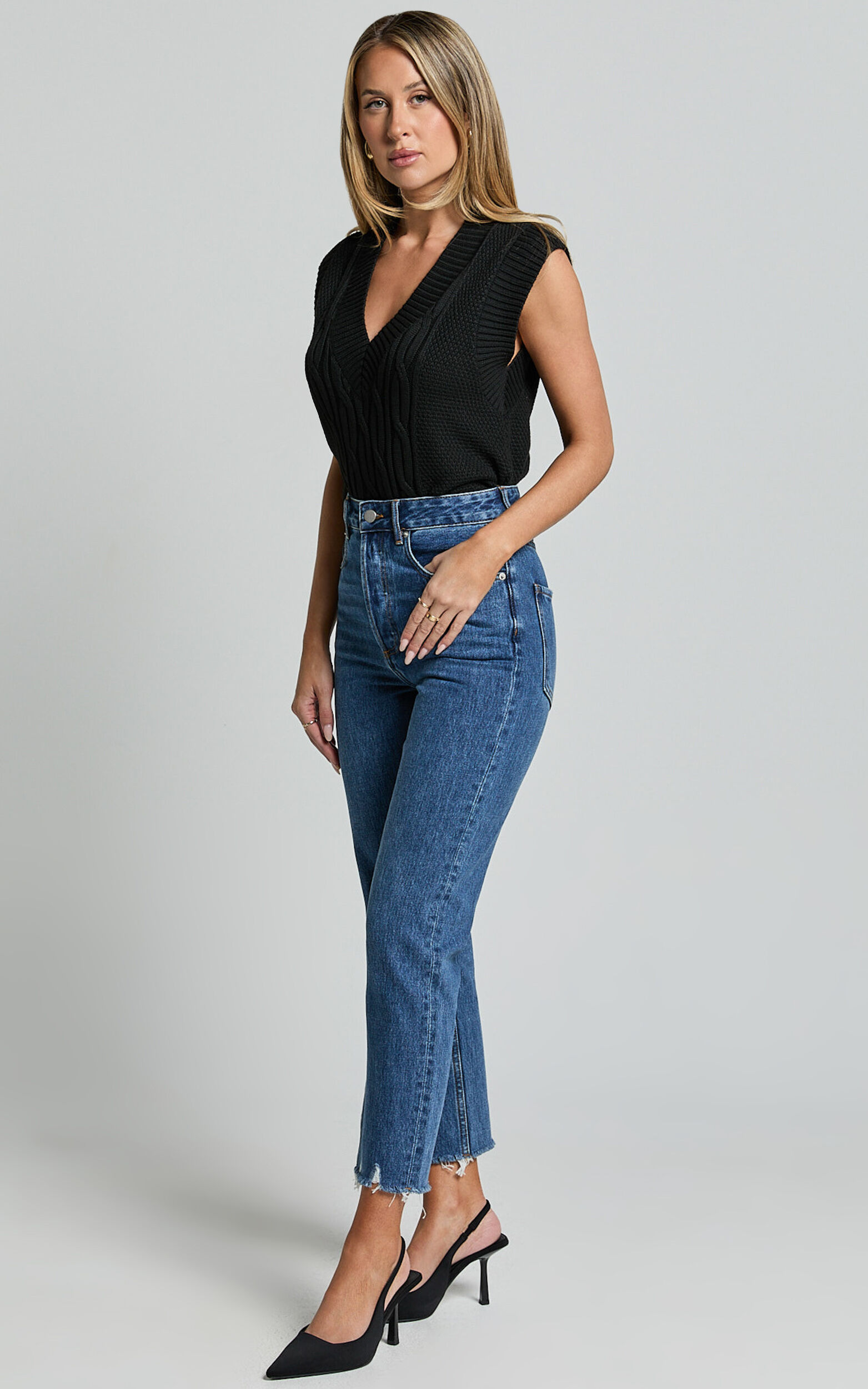 Zelrio Jeans - High Waisted Recycled Cotton Cropped Denim Jeans in Dark Blue Wash