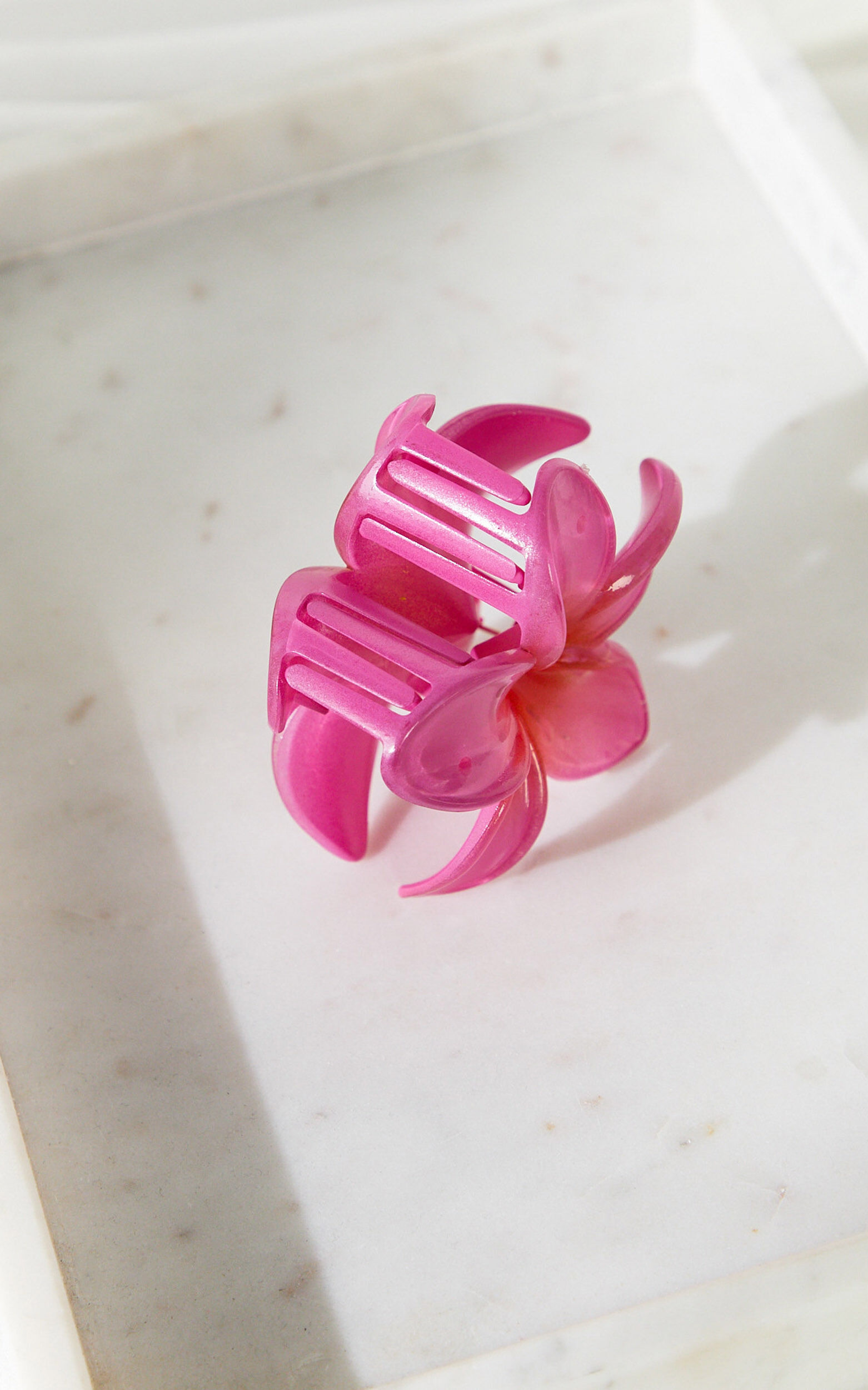 Olga Hair Clip - Flower Claw Clip in Pink