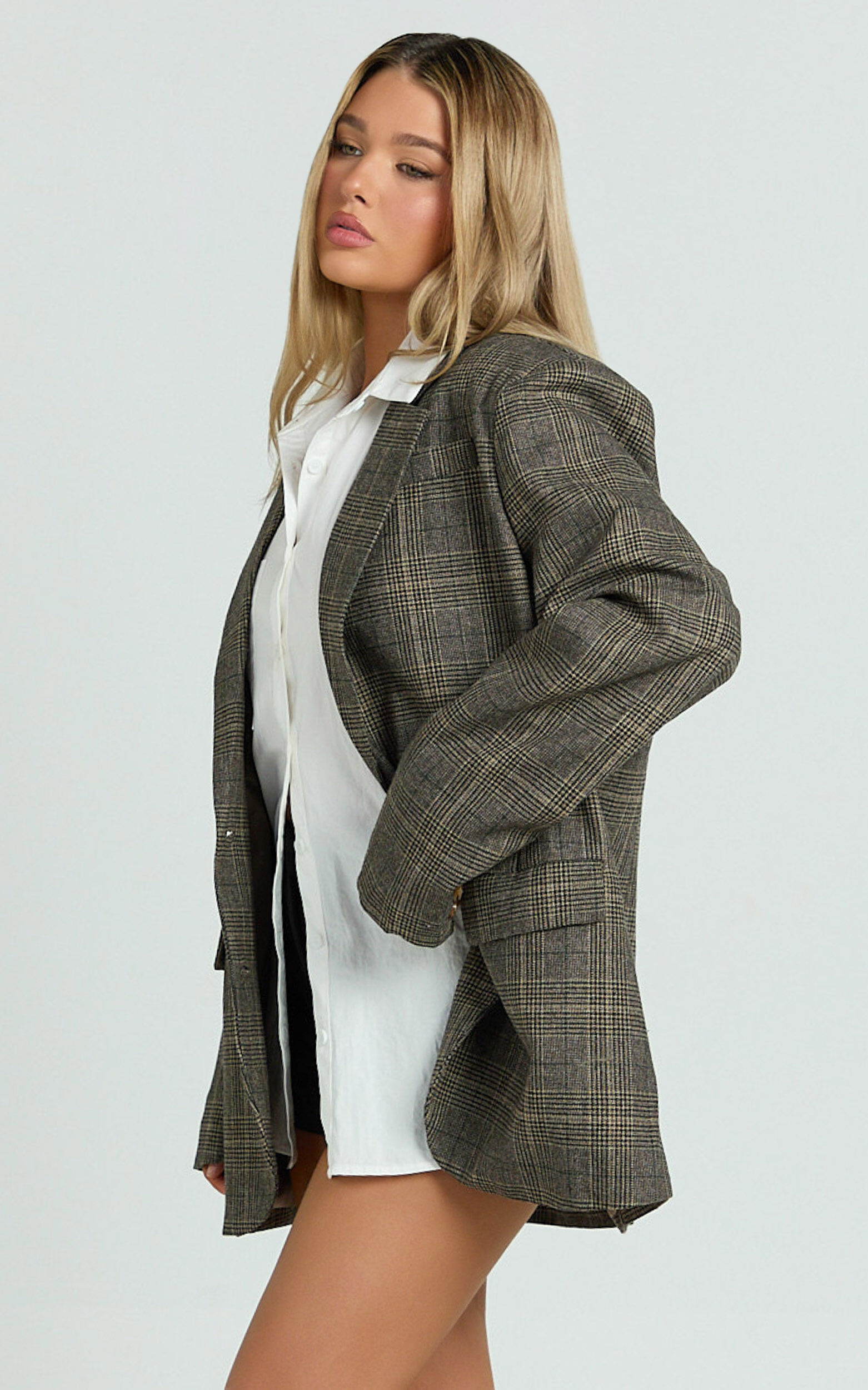 Vivi Blazer - Single Breasted Oversized Check Blazer in Dark Brown