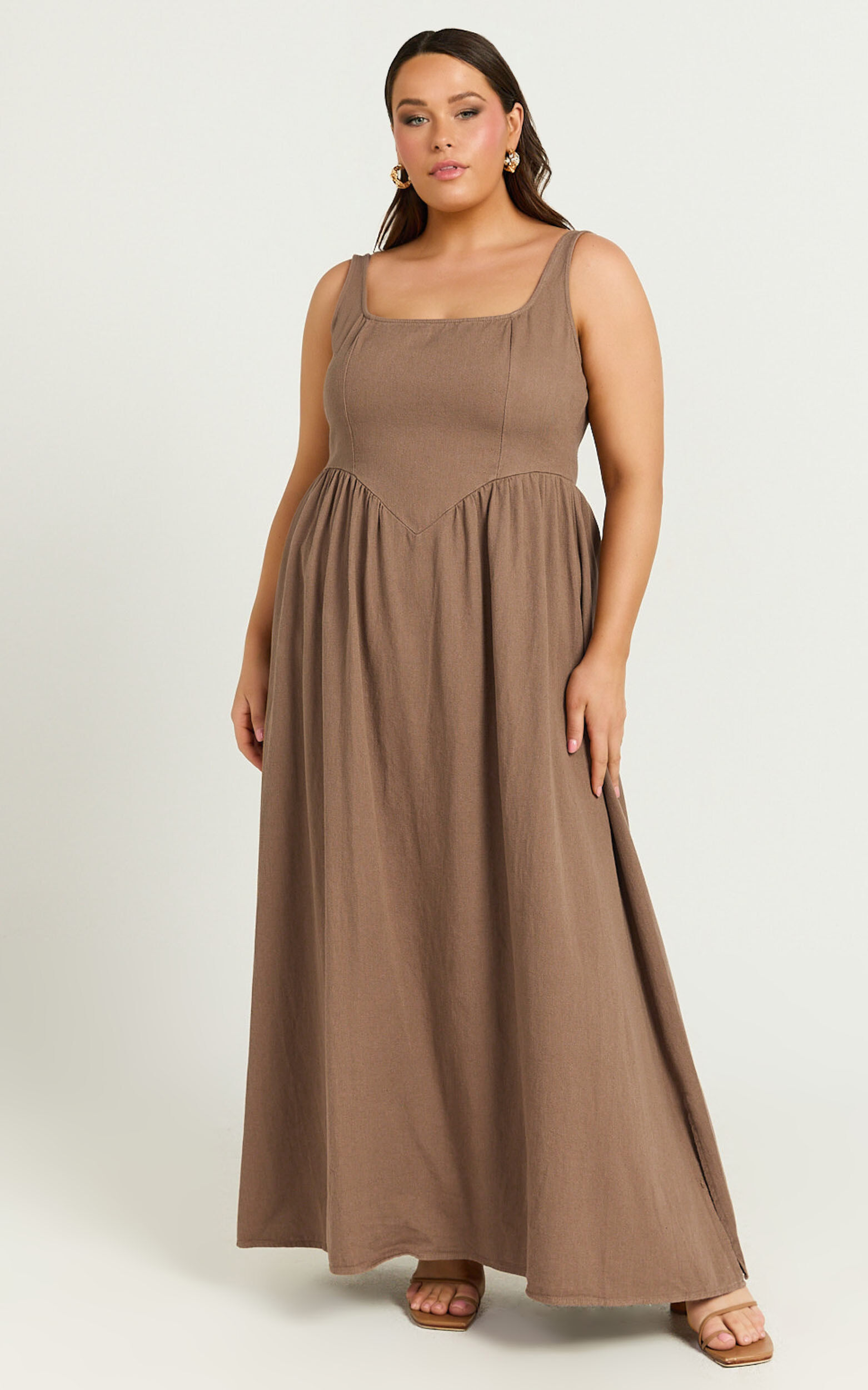 Rhaziya Midi Dress - Sleeveless Straight Neck Fit and Flare Dress in Tobacco