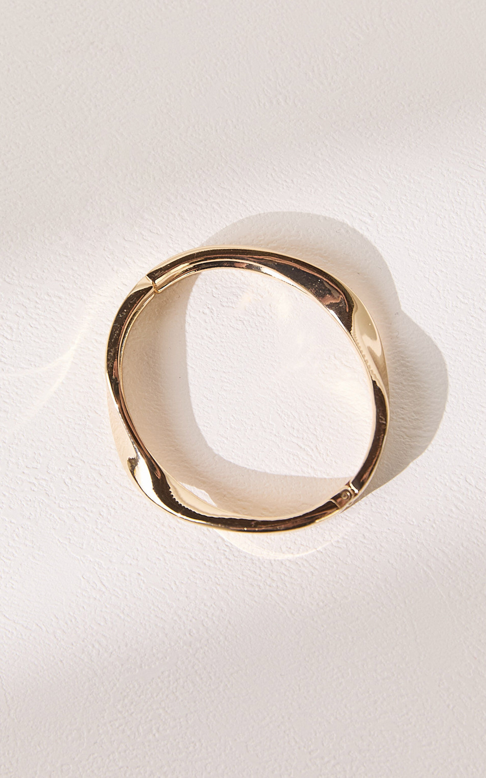 Tisdale Bracelet - Twist Bracelet Cuff in Gold