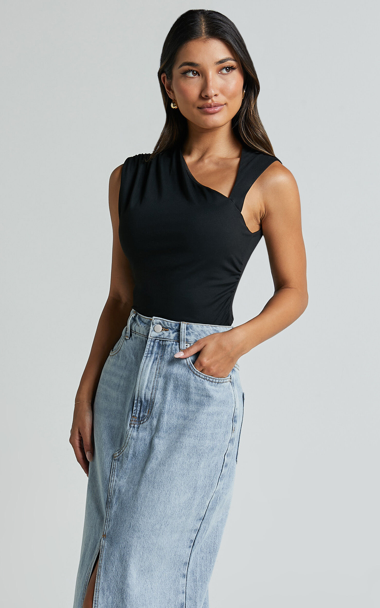 Inessa Top - Sleeveless Asymmetrical Neck Top in Black