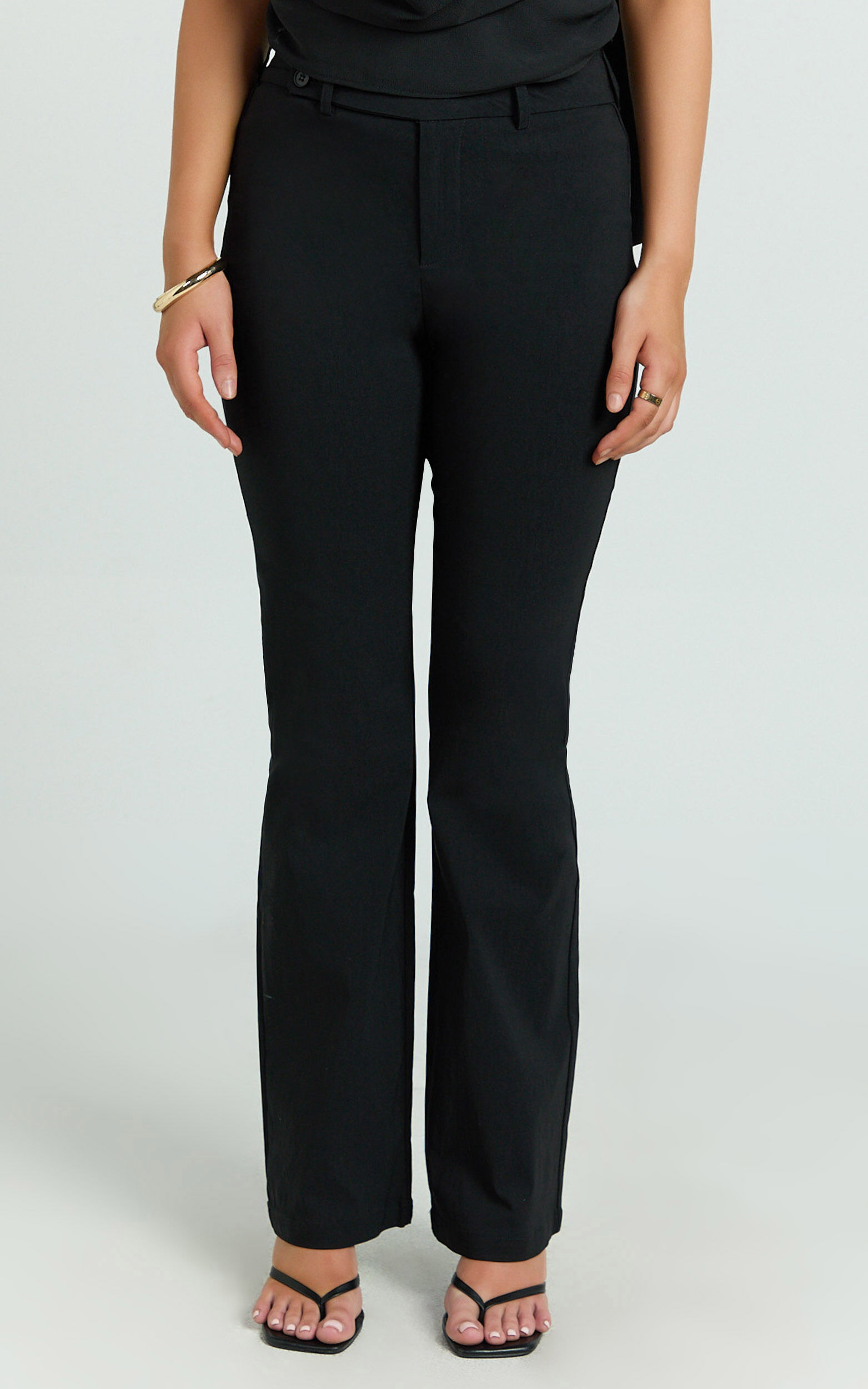 Lindsay Pants - Mid Rise Belted Bootcut Pants in Black