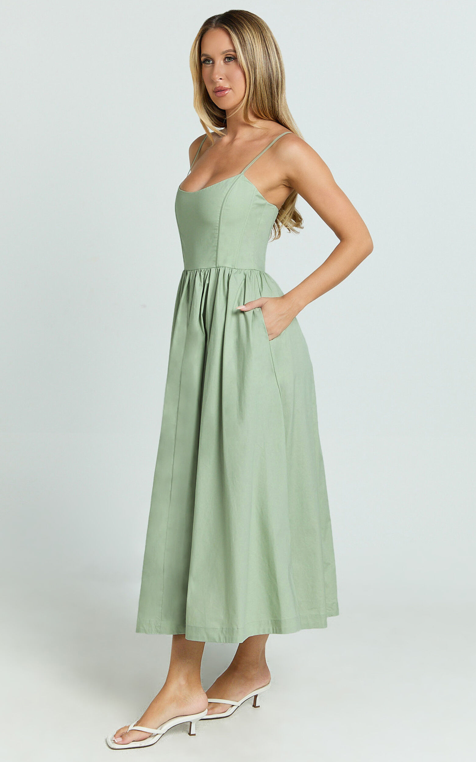 Braelyn Midi Dress - Scoop Neck Flare Dress in Sage