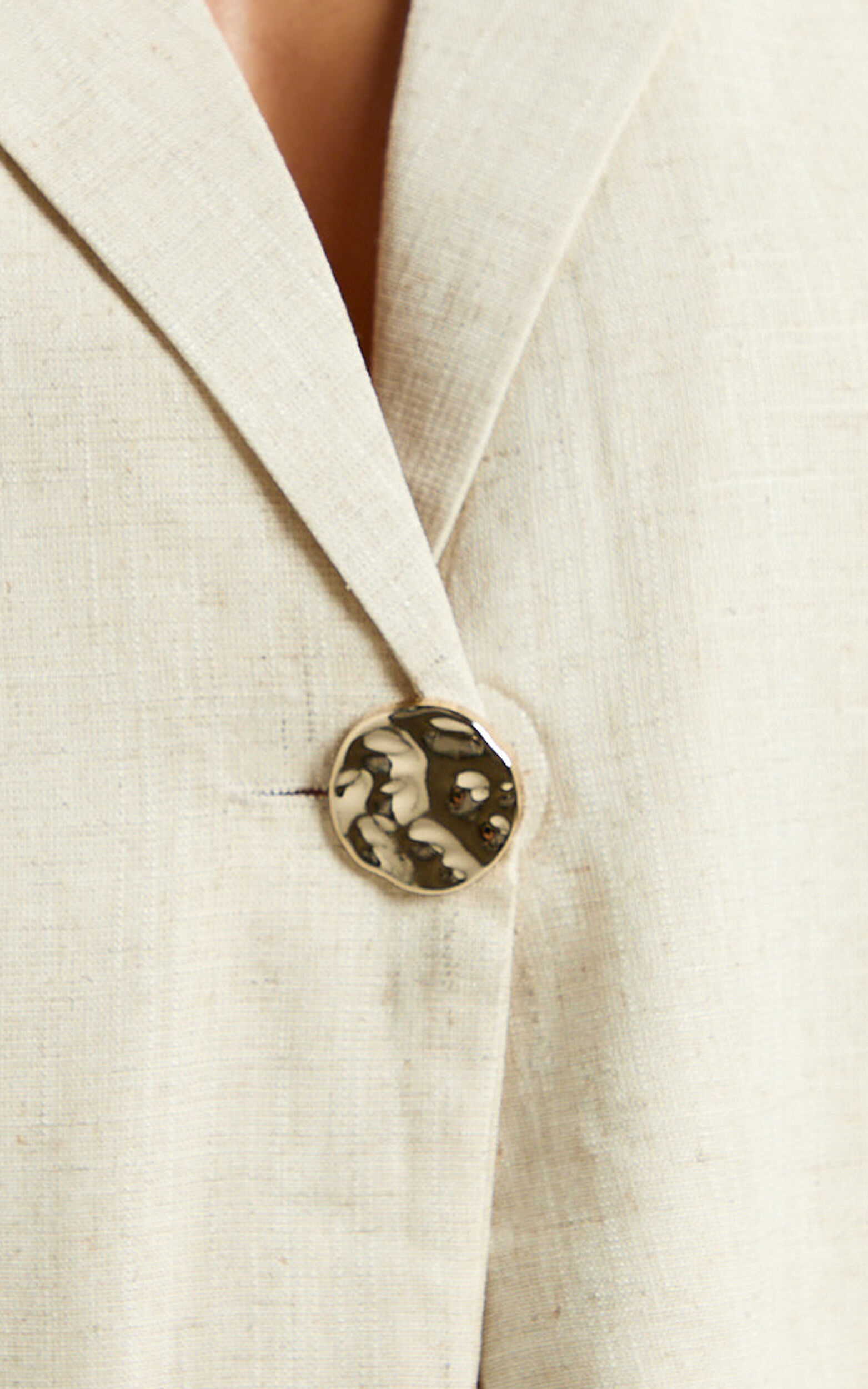 Ace Shirt - Linen Look Shirt with Statement Button in Oatmeal