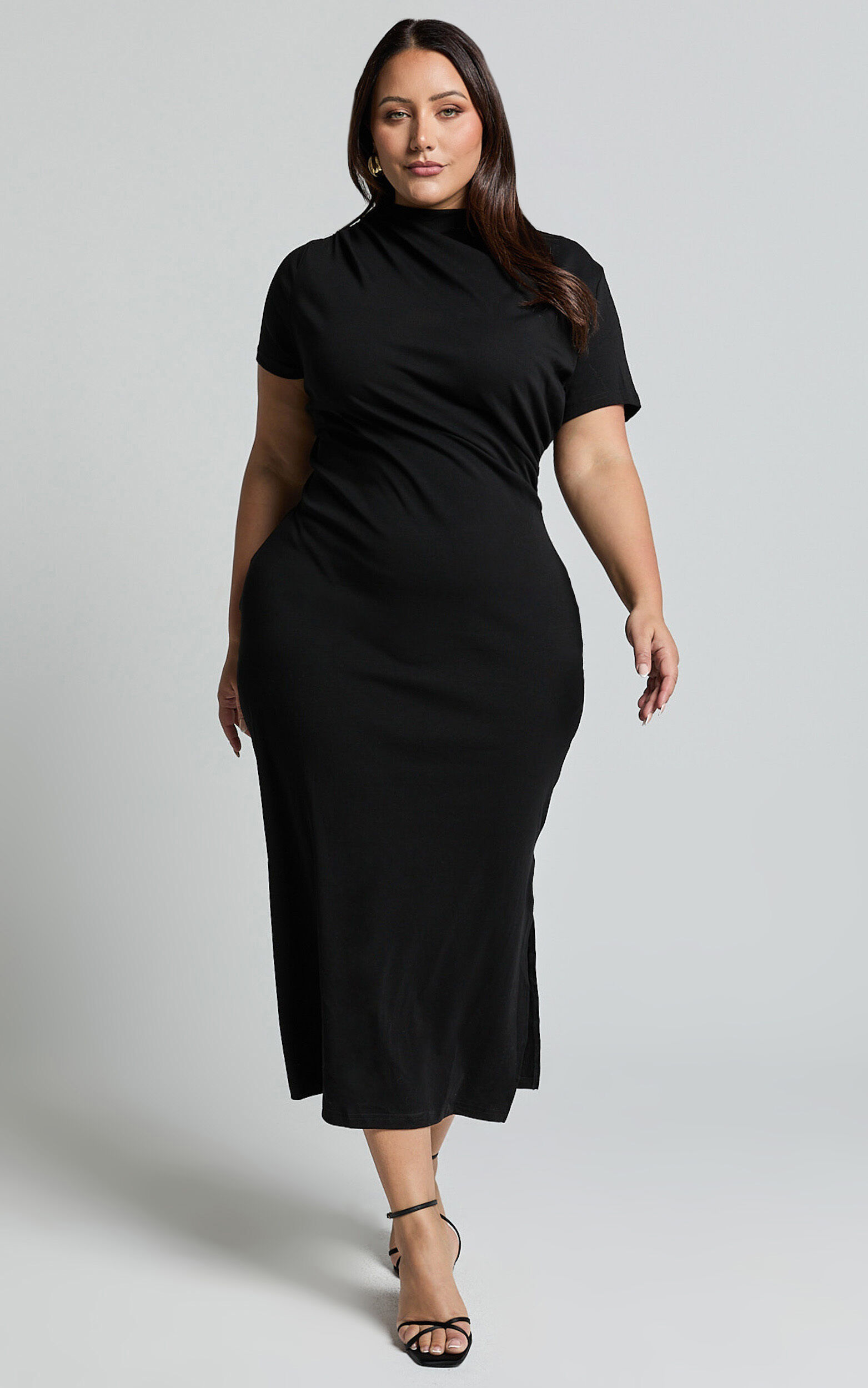 Zayna Midi Dress - Jersey Short Sleeve Dress in Black