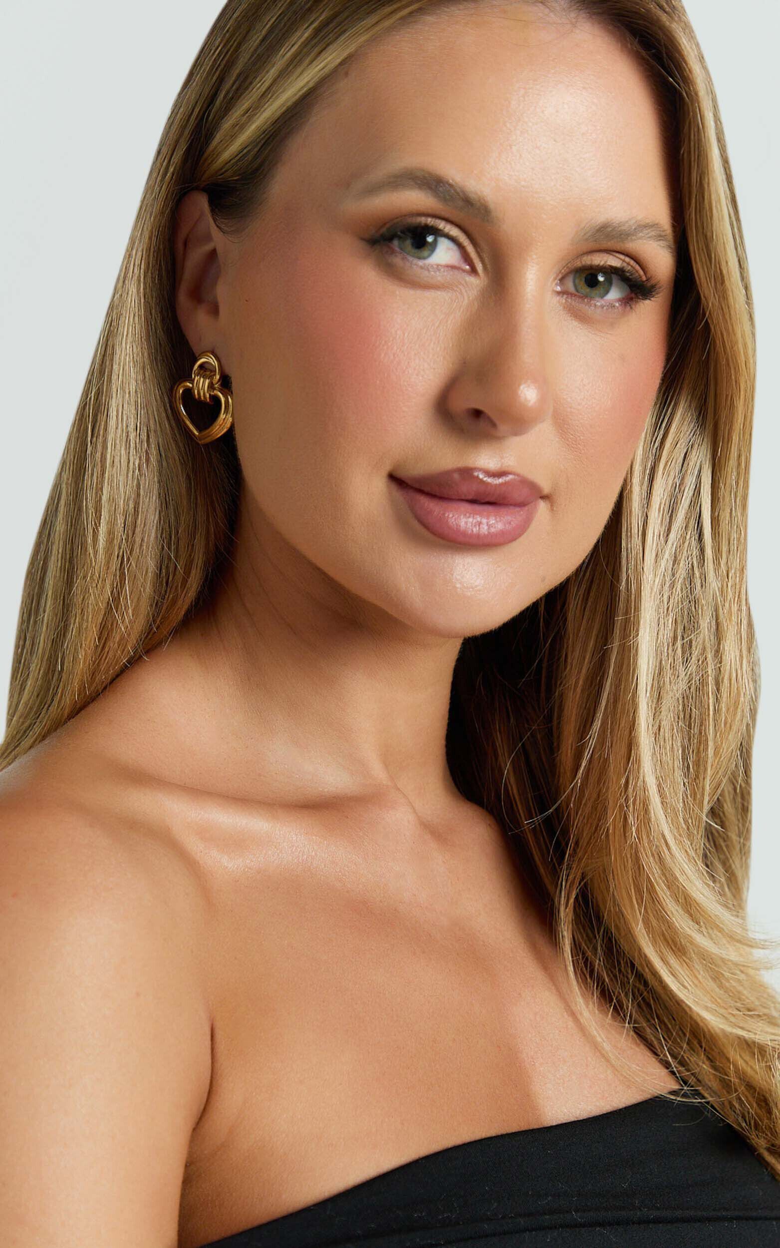 Velma  Earrings - Double Hoop Heart Earrings in Gold