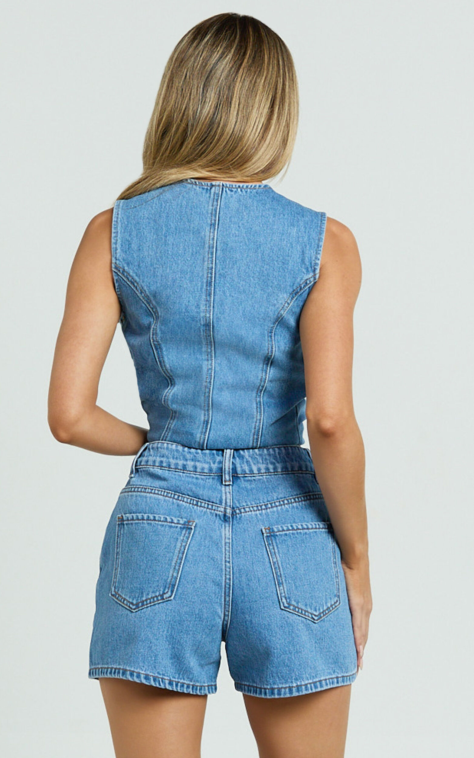 Erin Shorts - Mid Rise Denim Shorts in Mid Blue Wash