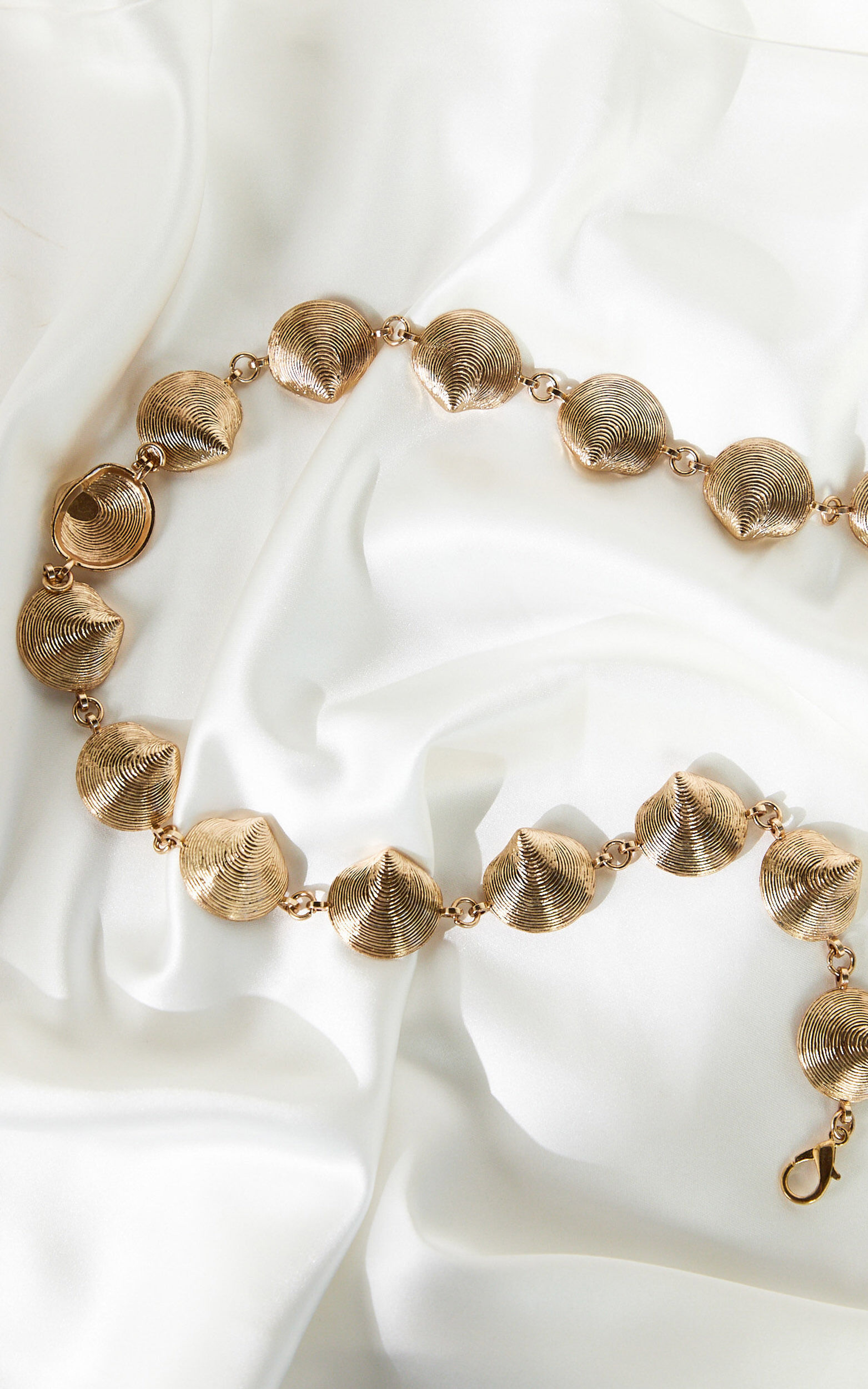 Emmie Belt - Shell Chain Belt in Gold