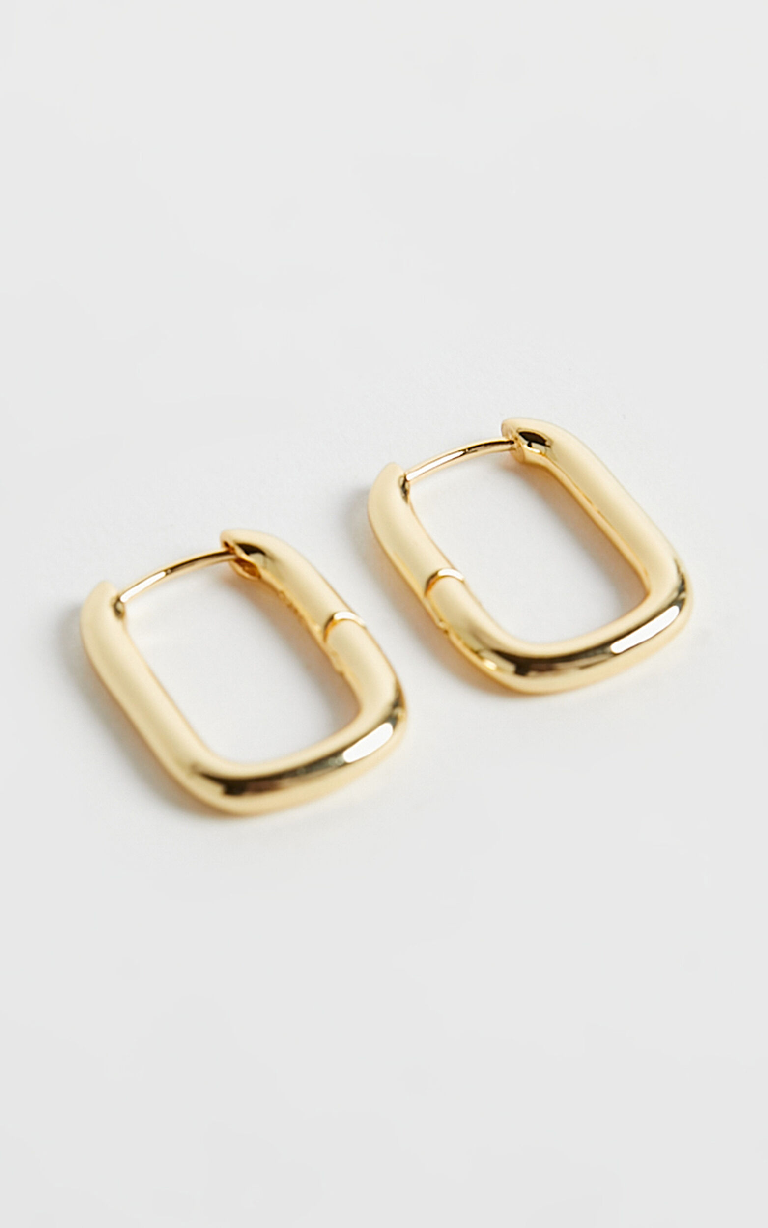 Toni Earrings in Gold