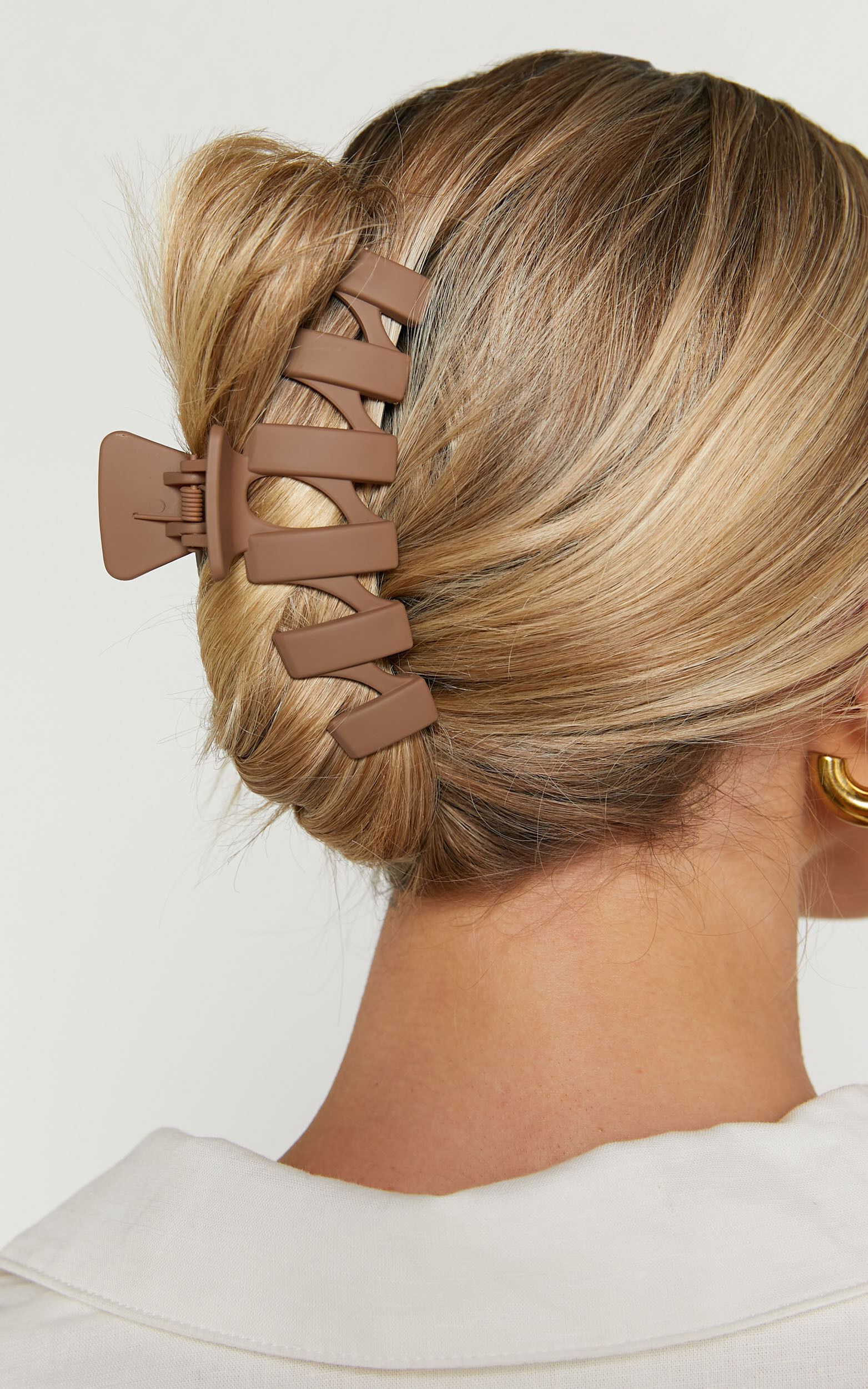 Kristi Hair Clip in Chocolate Brown