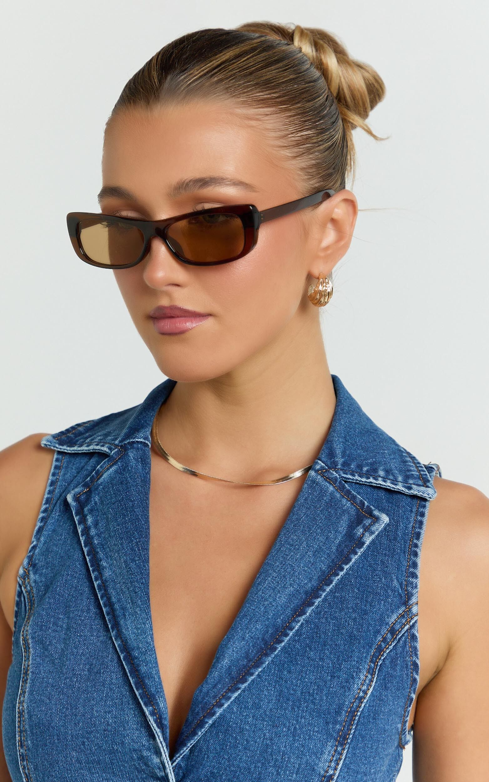 Megan Sunglasses - Cat Eye Sunglasses in Brown