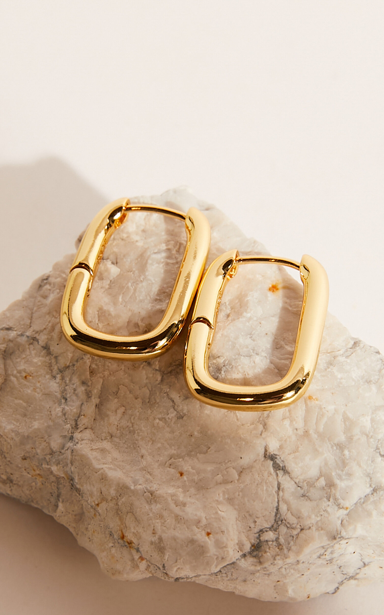 Toni Earrings in Gold