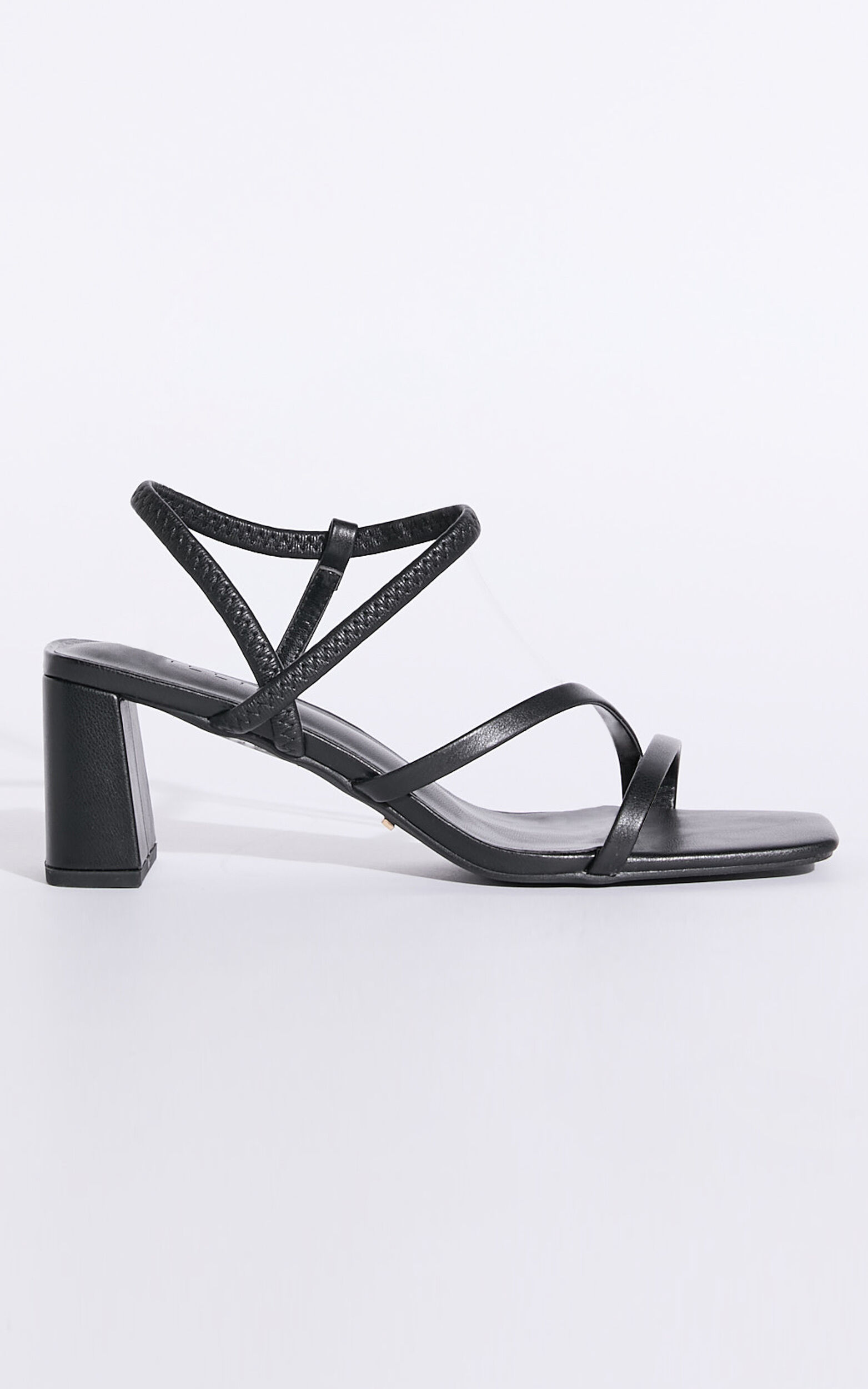 Billini - Hennie Heels in Black