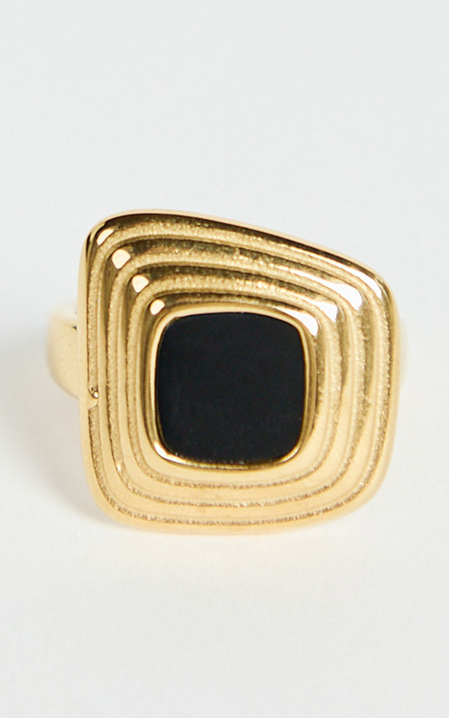 Gena Ring - Square Ring in Gold