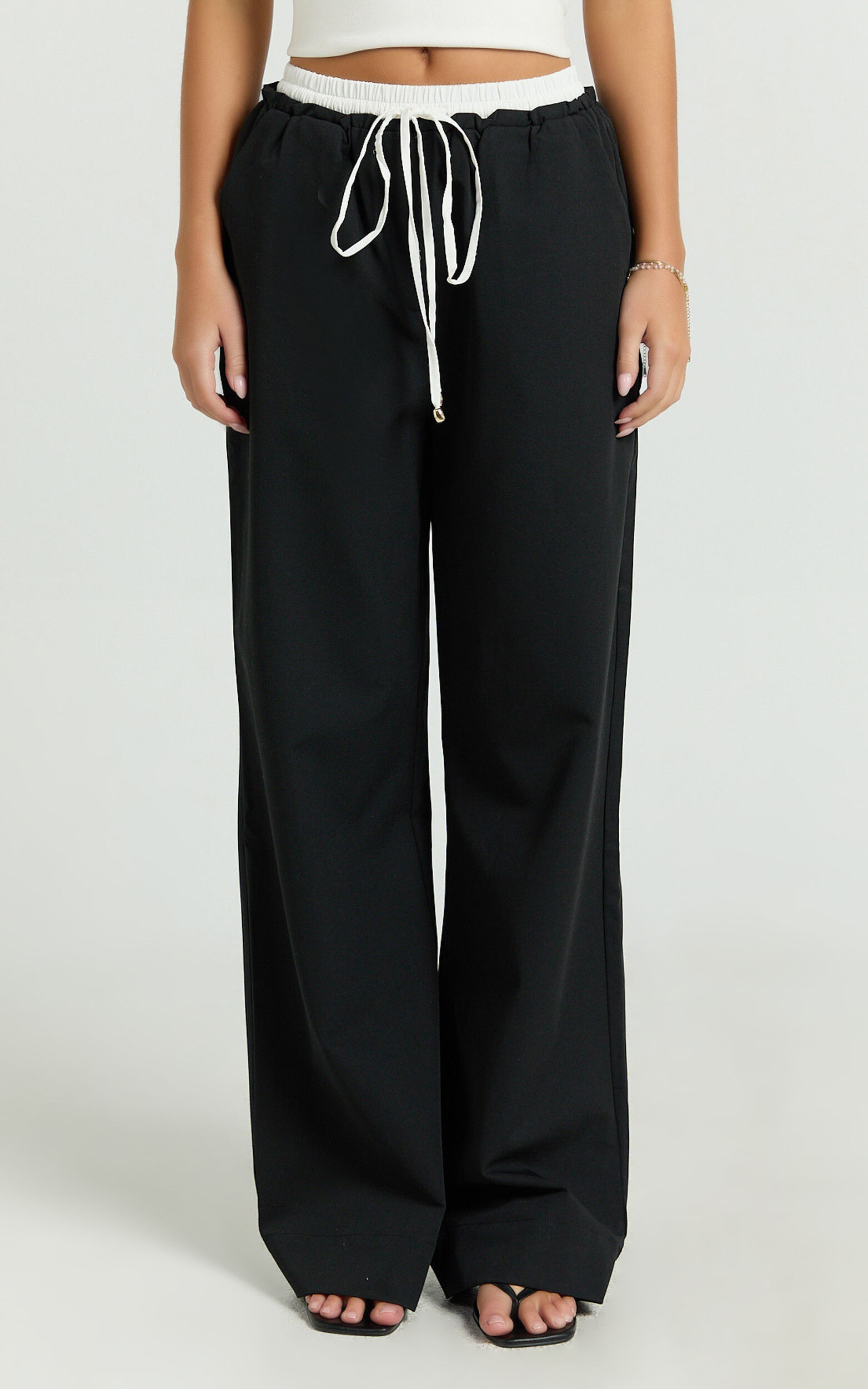 Maliha Pants - Mid Rise Contrast Elasticated Drawstring Wide Leg Tailored Pants in Black