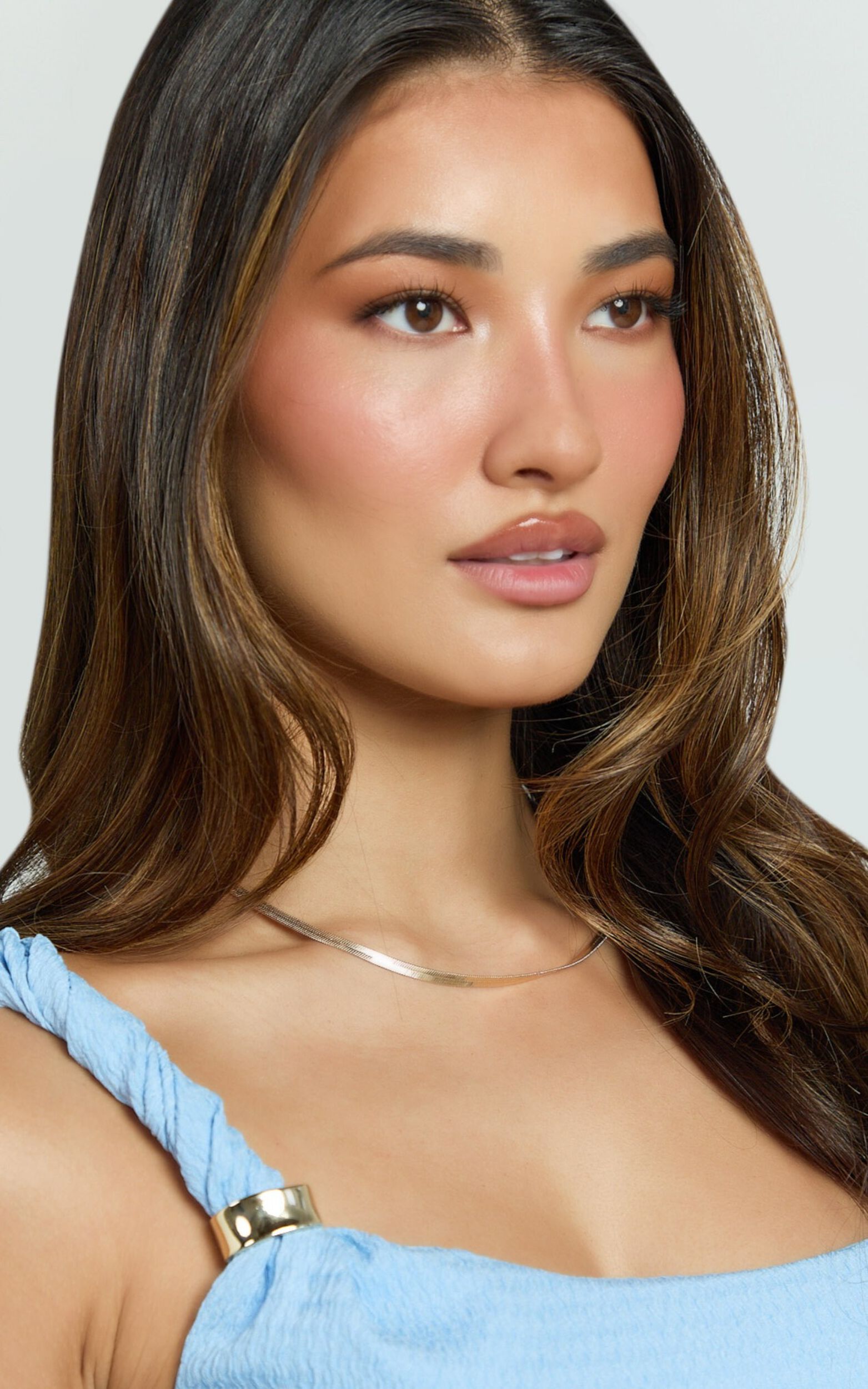 Remy Necklace - Snake Chain Necklace in Gold