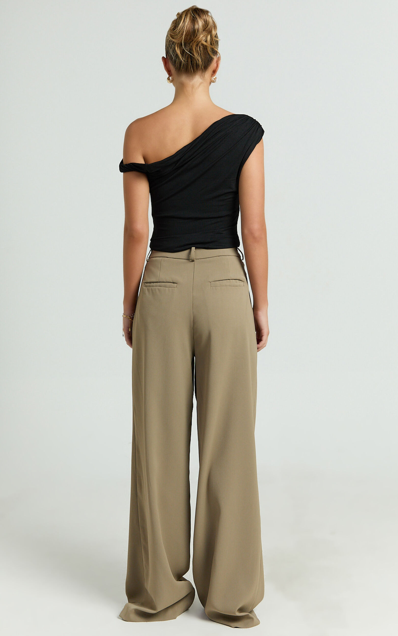 Harlee Pants - Mid Waist Pleated Wide Leg Pants in Olive