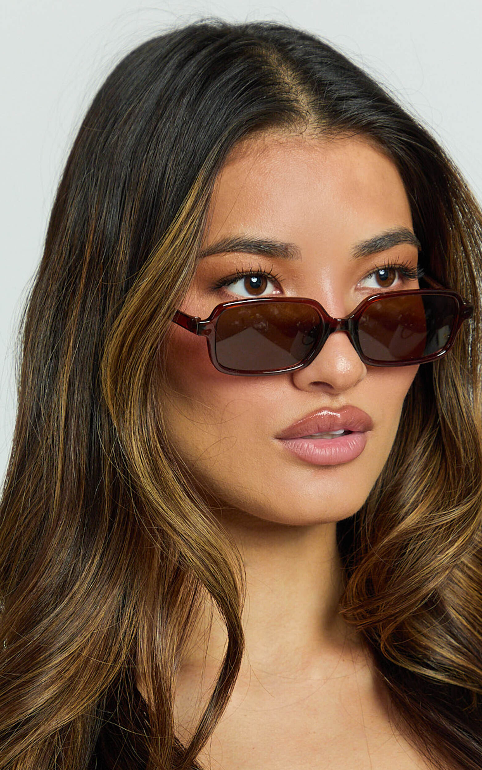 Vicky Sunglasses - Rectangle Sunglasses in Brown