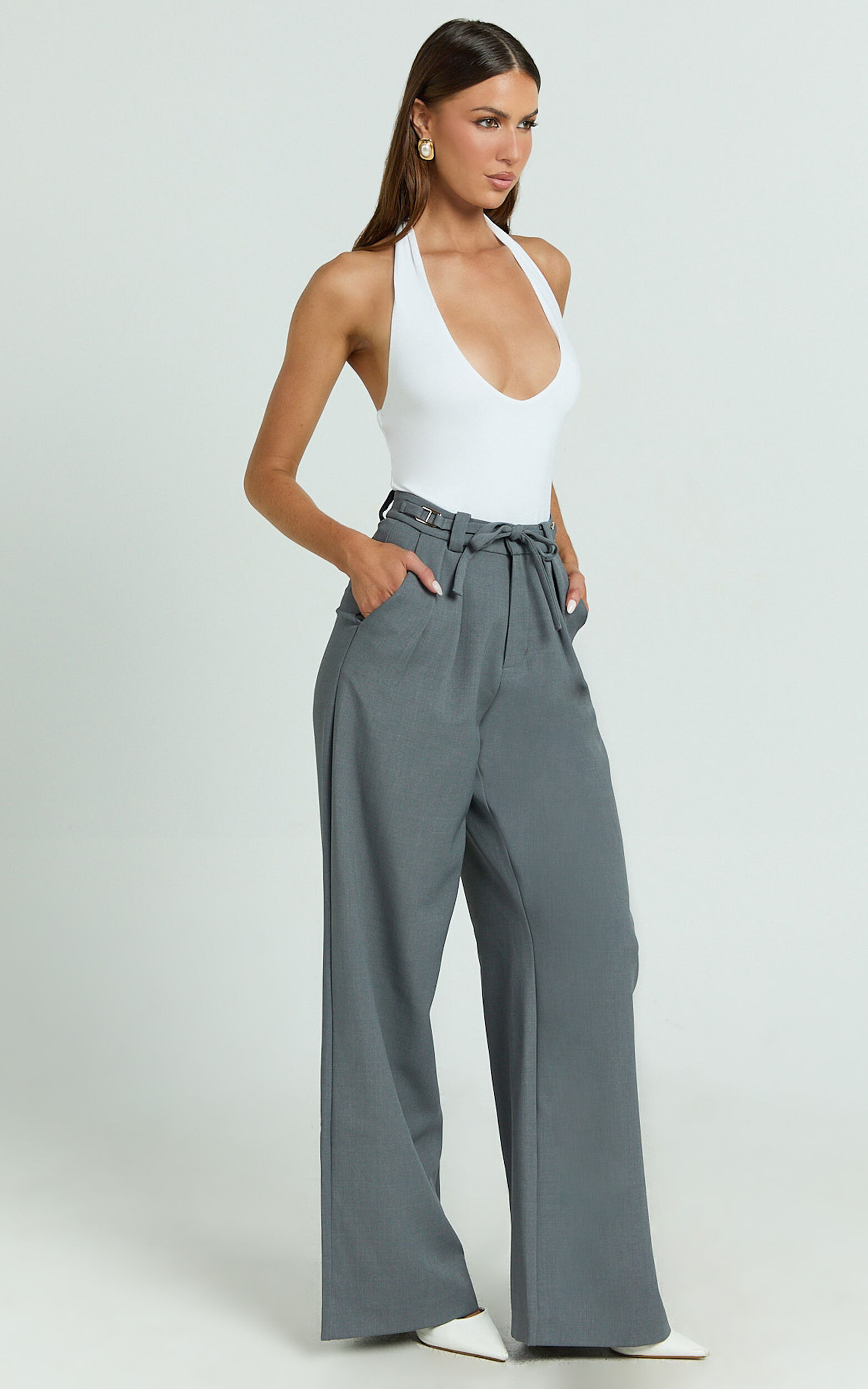 Frankie Pants - Low Rise Pleated Wide Leg Pant with Hardware Buckle in Grey