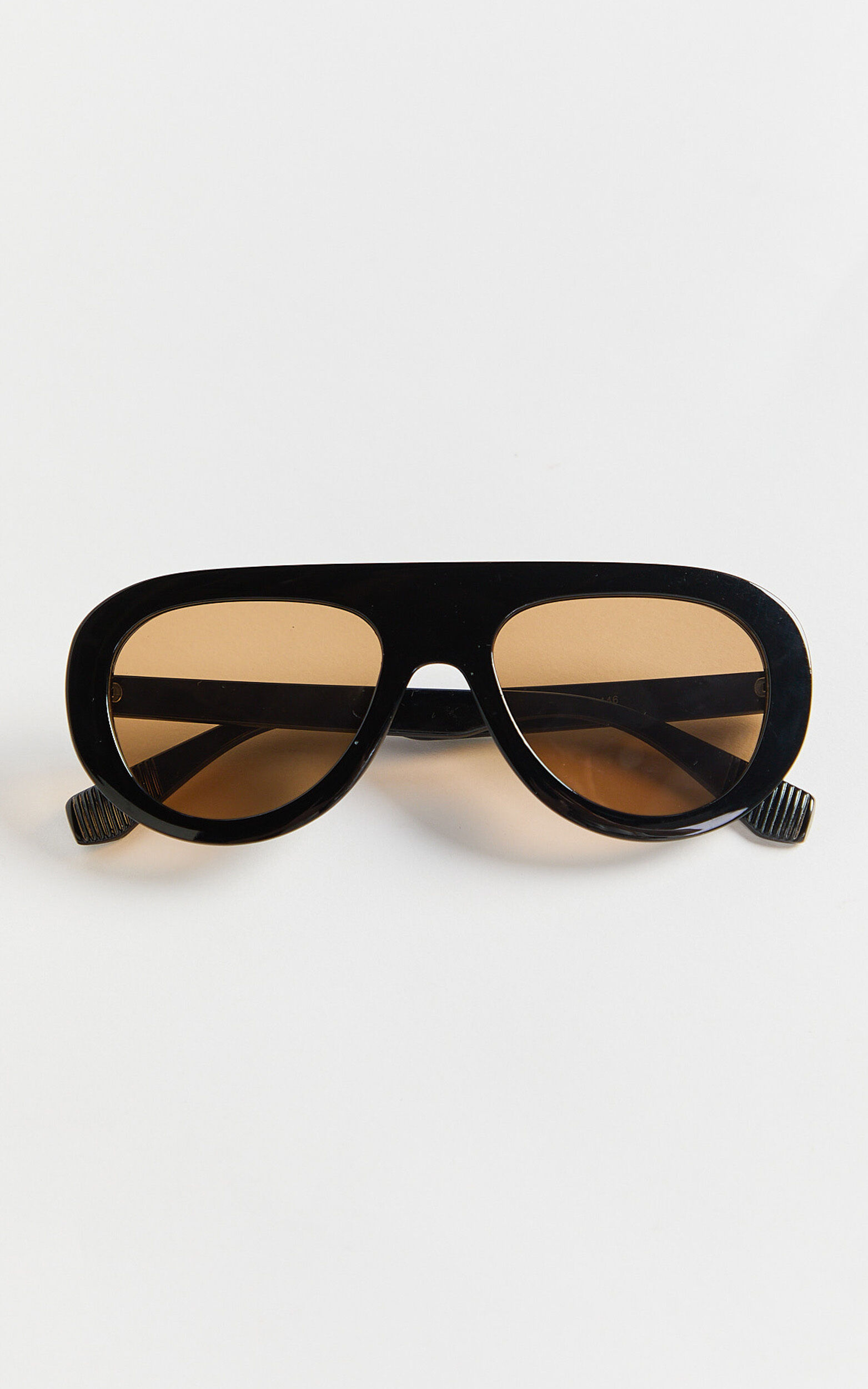 Adrienne Sunglasses - Thick Frame Aviator Sunglasses in Black