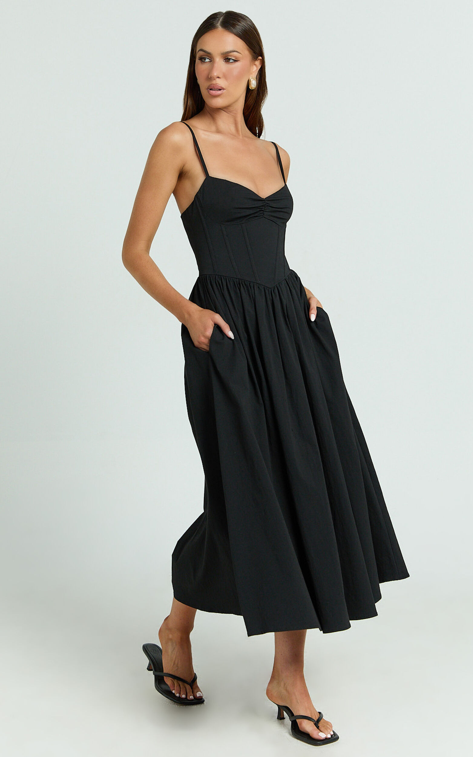 Maddie Midi Dress - Sweetheart Fit And Flare Gathered Dress in Black