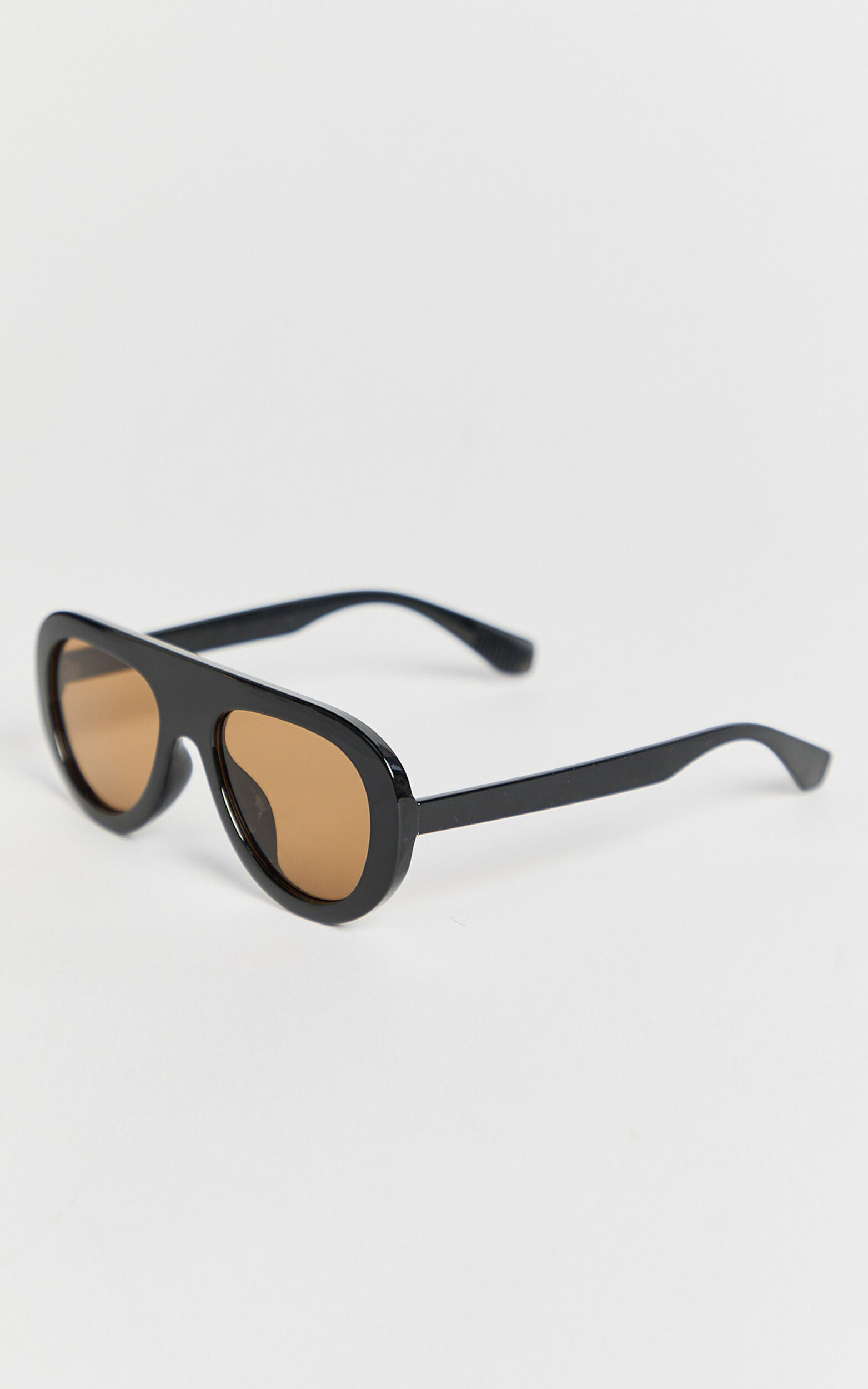 Adrienne Sunglasses - Thick Frame Aviator Sunglasses in Black