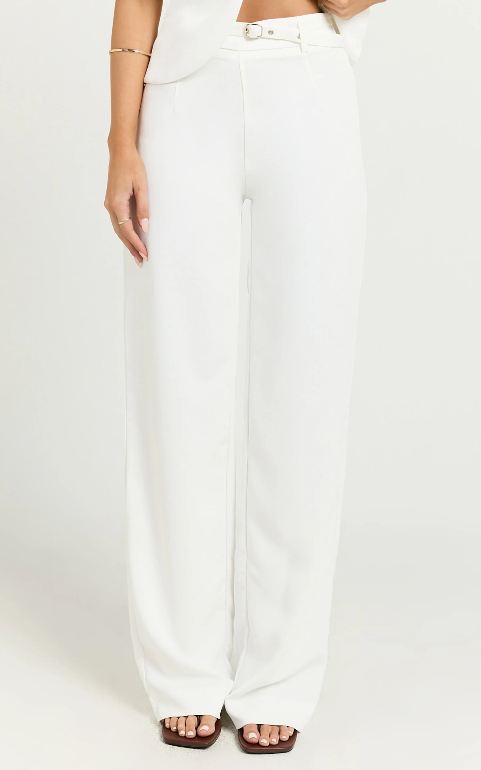 Romeo Pants - Straight Leg Mid Waist Tailored Pants in White