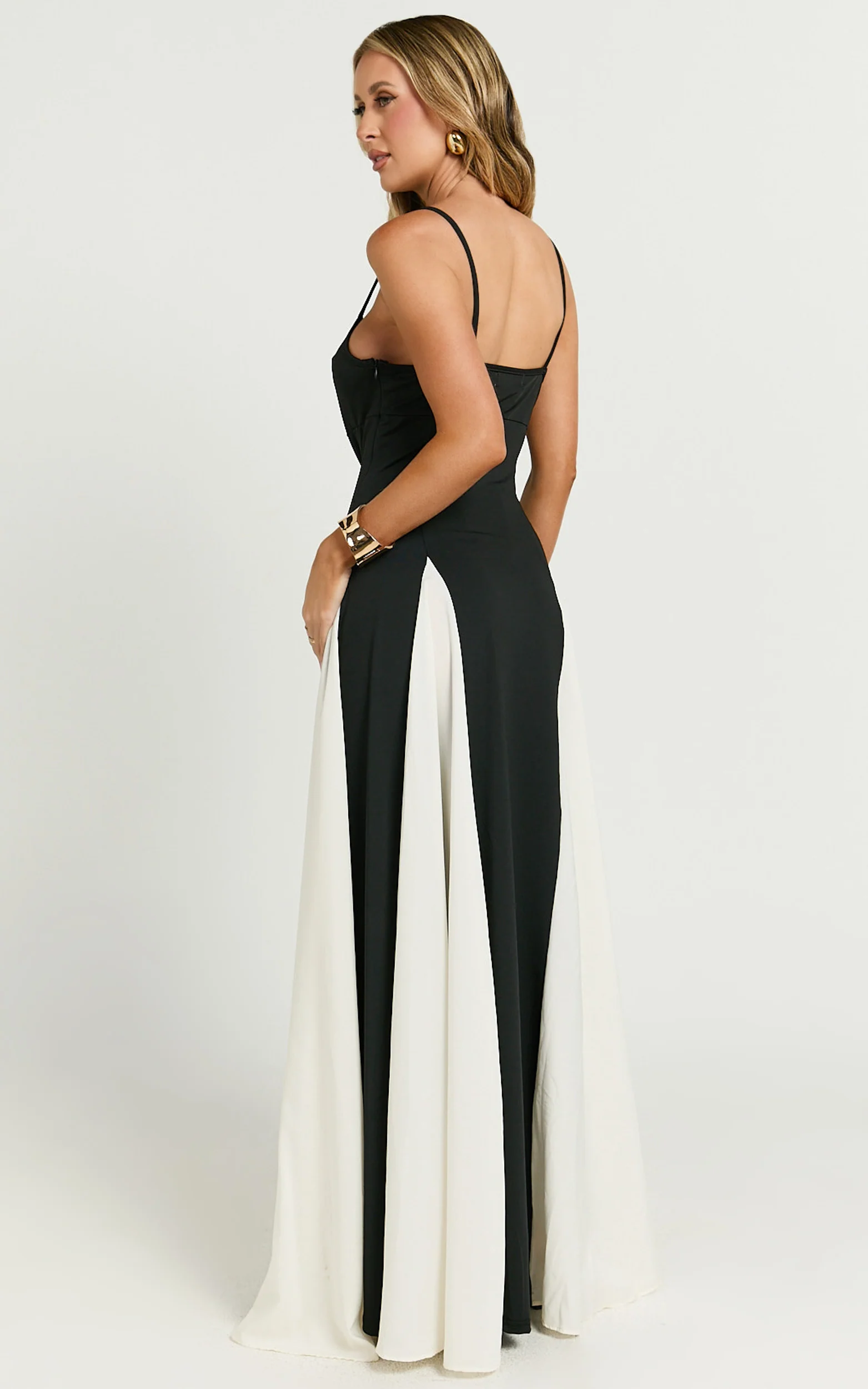 Rima Maxi Dress - line Maxi Dress in Black