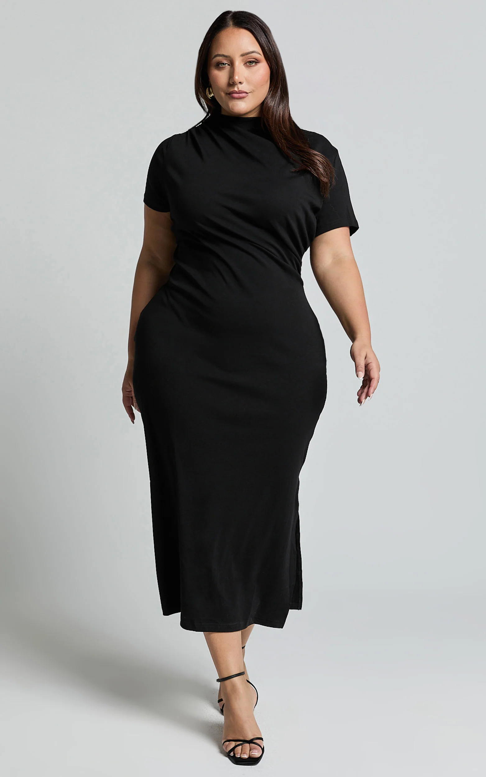 Zayna Midi Dress - Jersey Short Sleeve Dress in Black