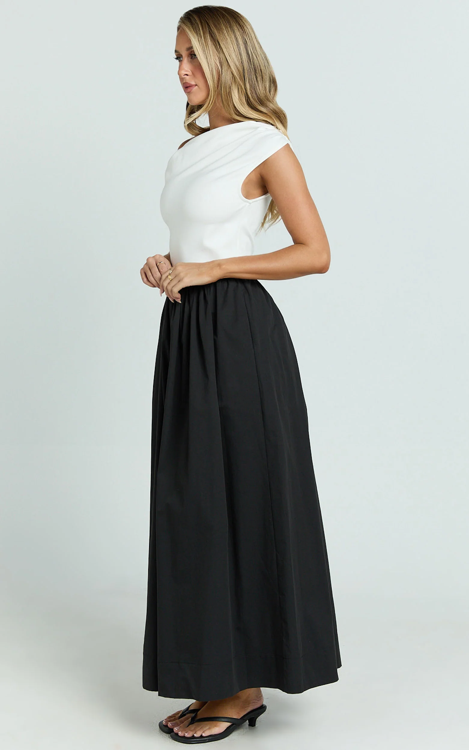Jhamie Midi Dress - One Shoulder Contrast Skirt Dress in White/Black