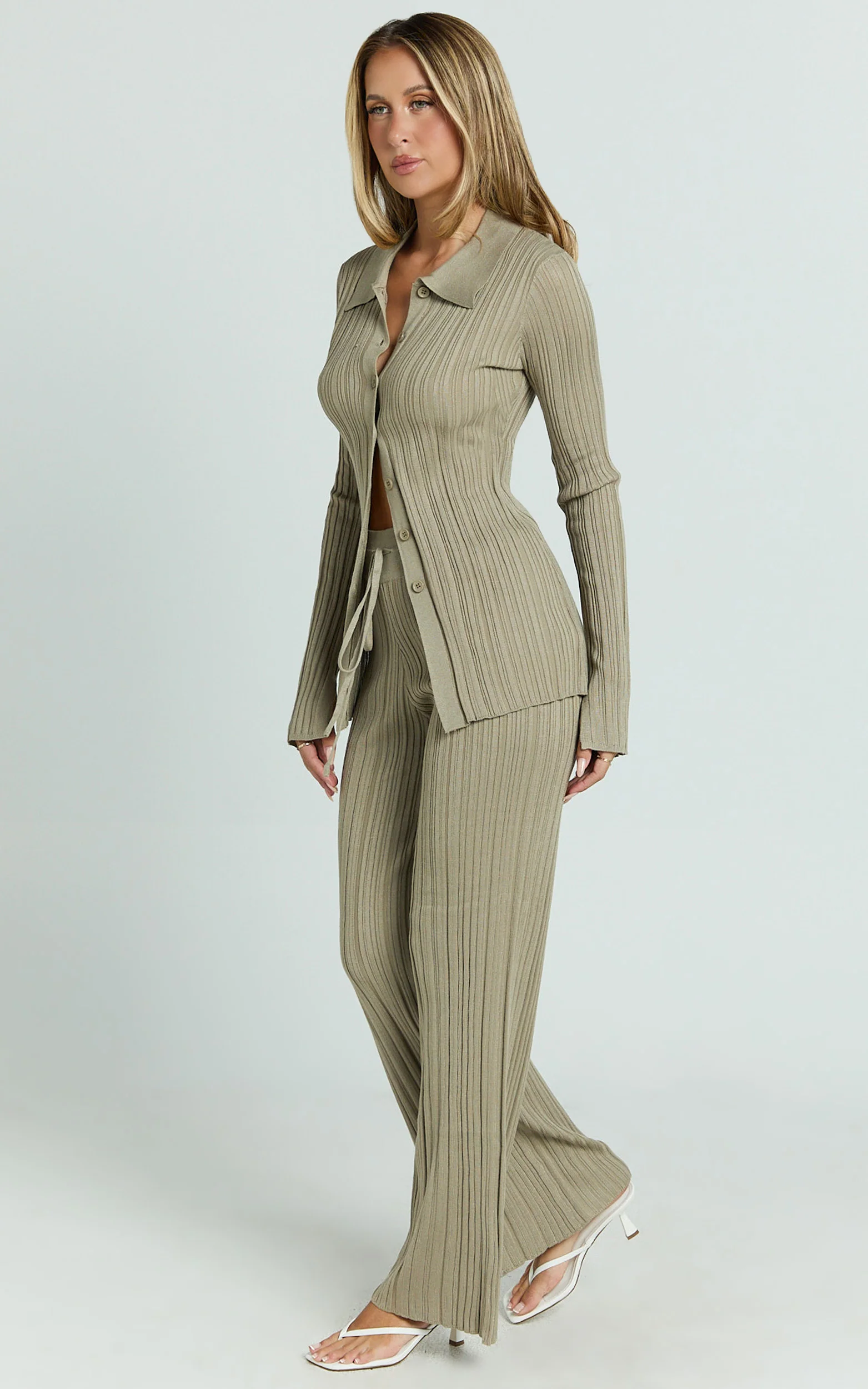 Kelsey Top - Button Through Long Sleeve Knitted Top in Taupe