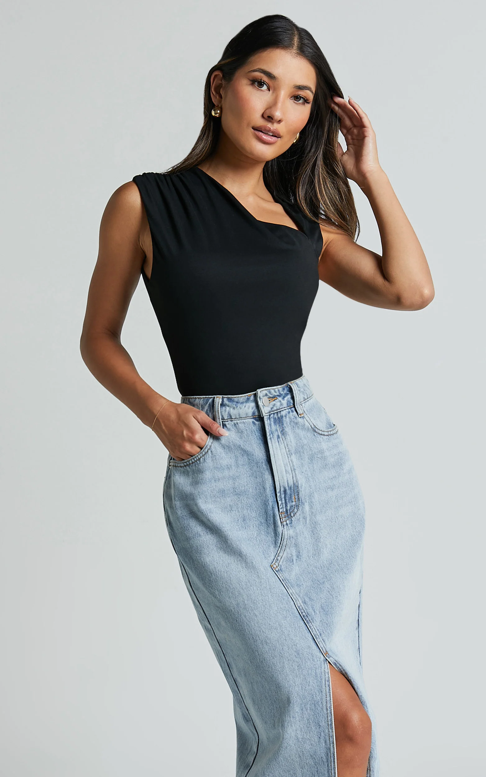 Inessa Top - Sleeveless Asymmetrical Neck Top in Black