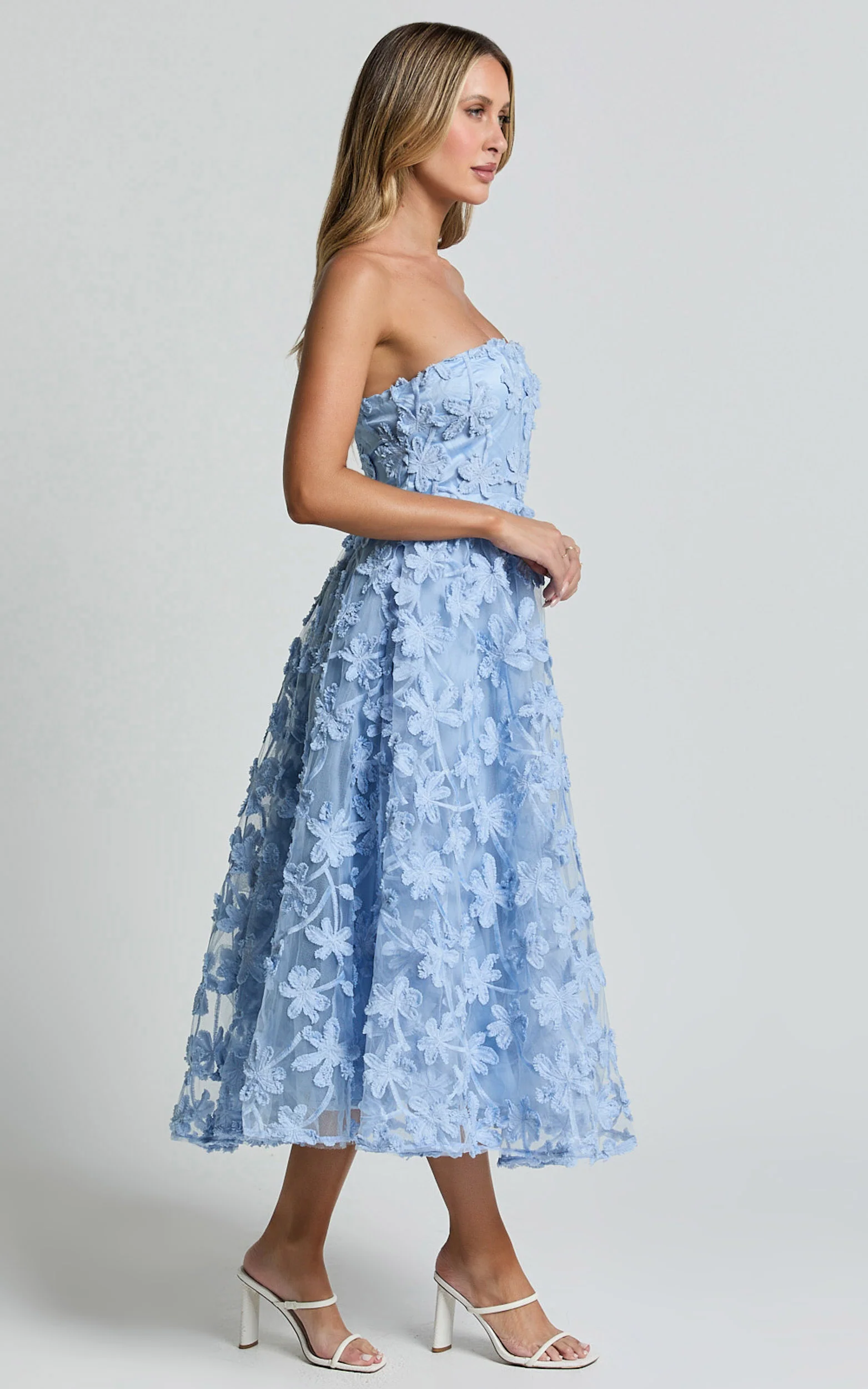 Rheiva Midi Dress - Strapless 3D Embroidery Midi Dress in SOFT BLUE