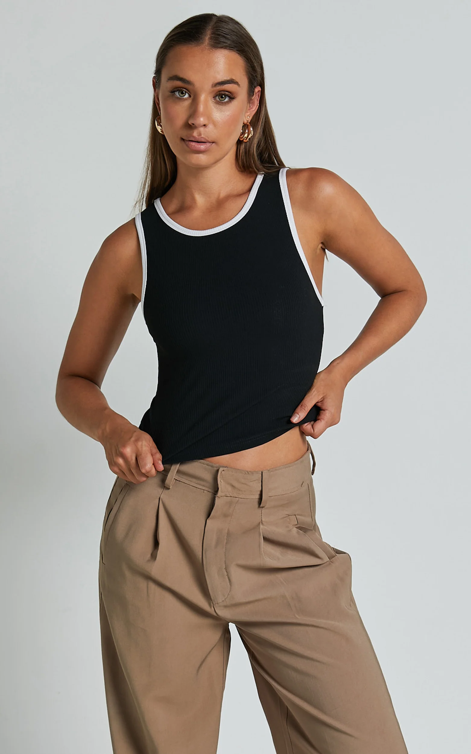 Lacey Top - Scoop Neck Contrast Bind Detail Top in Black/White