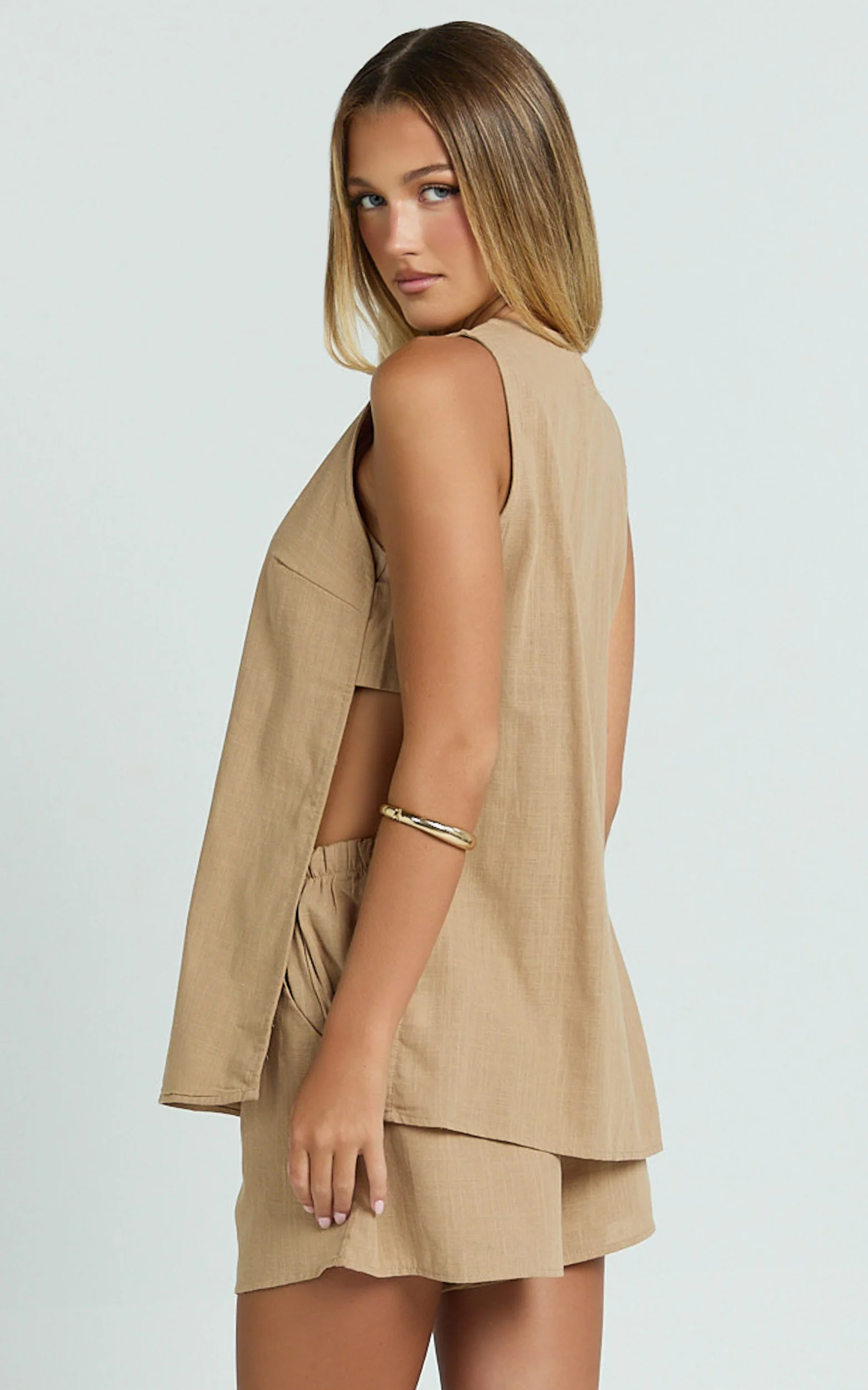Devon Two Piece Set - Open Side Detail Top & Short Linen Set in Biscuit