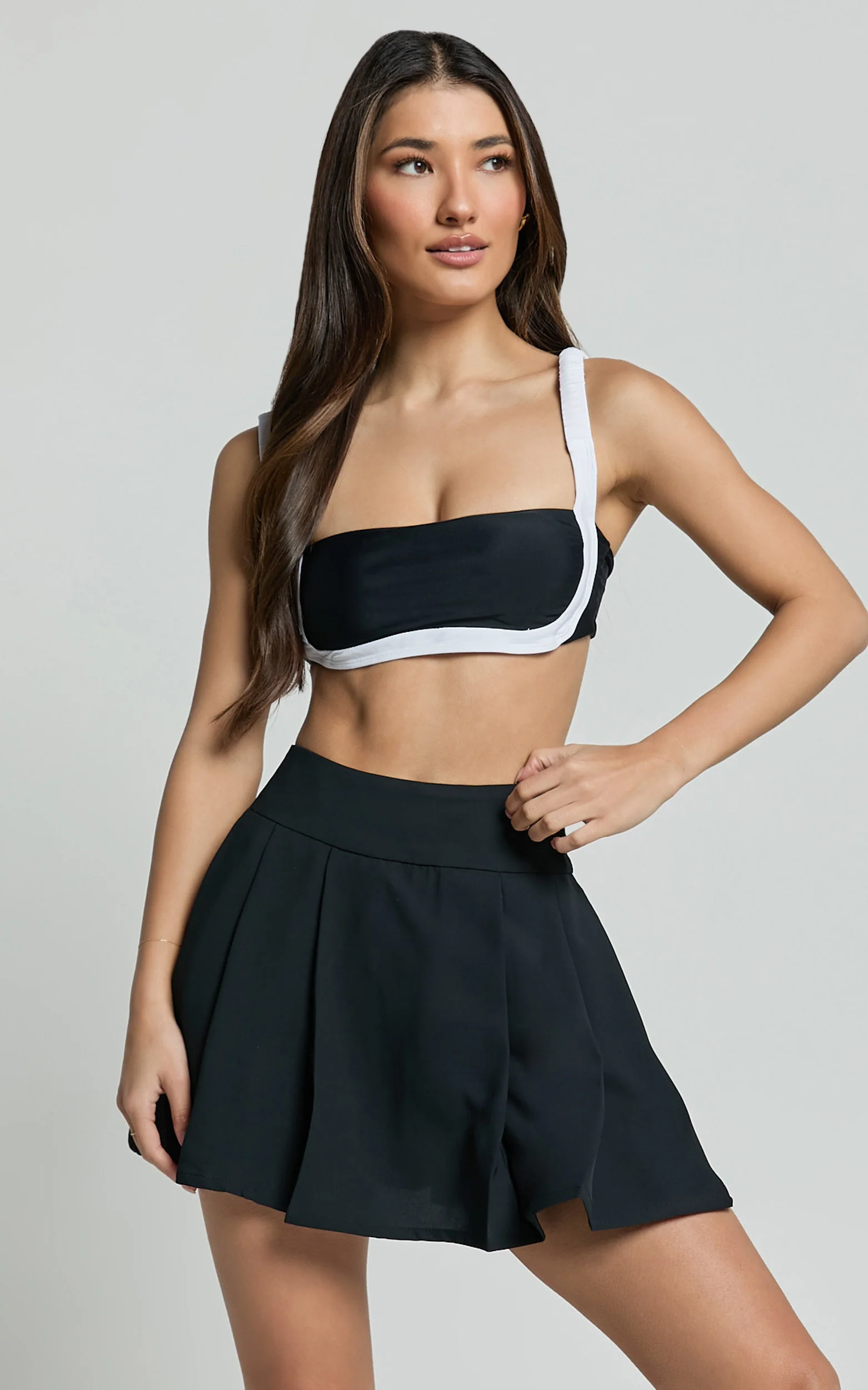 Elouise Top - Contrast Ruched Strap Crop Top in Black/White