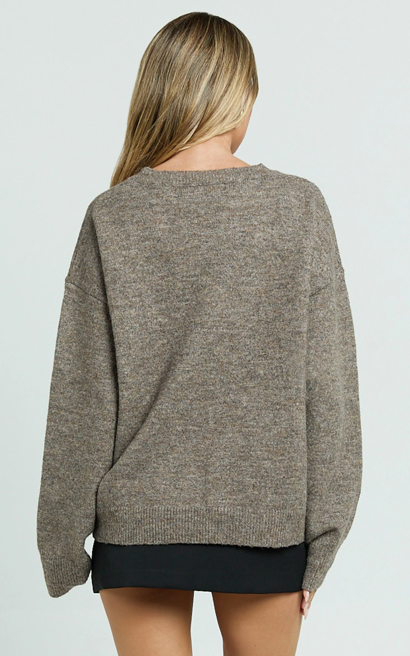 Amanda Top - Crew Neck Long Sleeve Knit Sweater in Mushroom