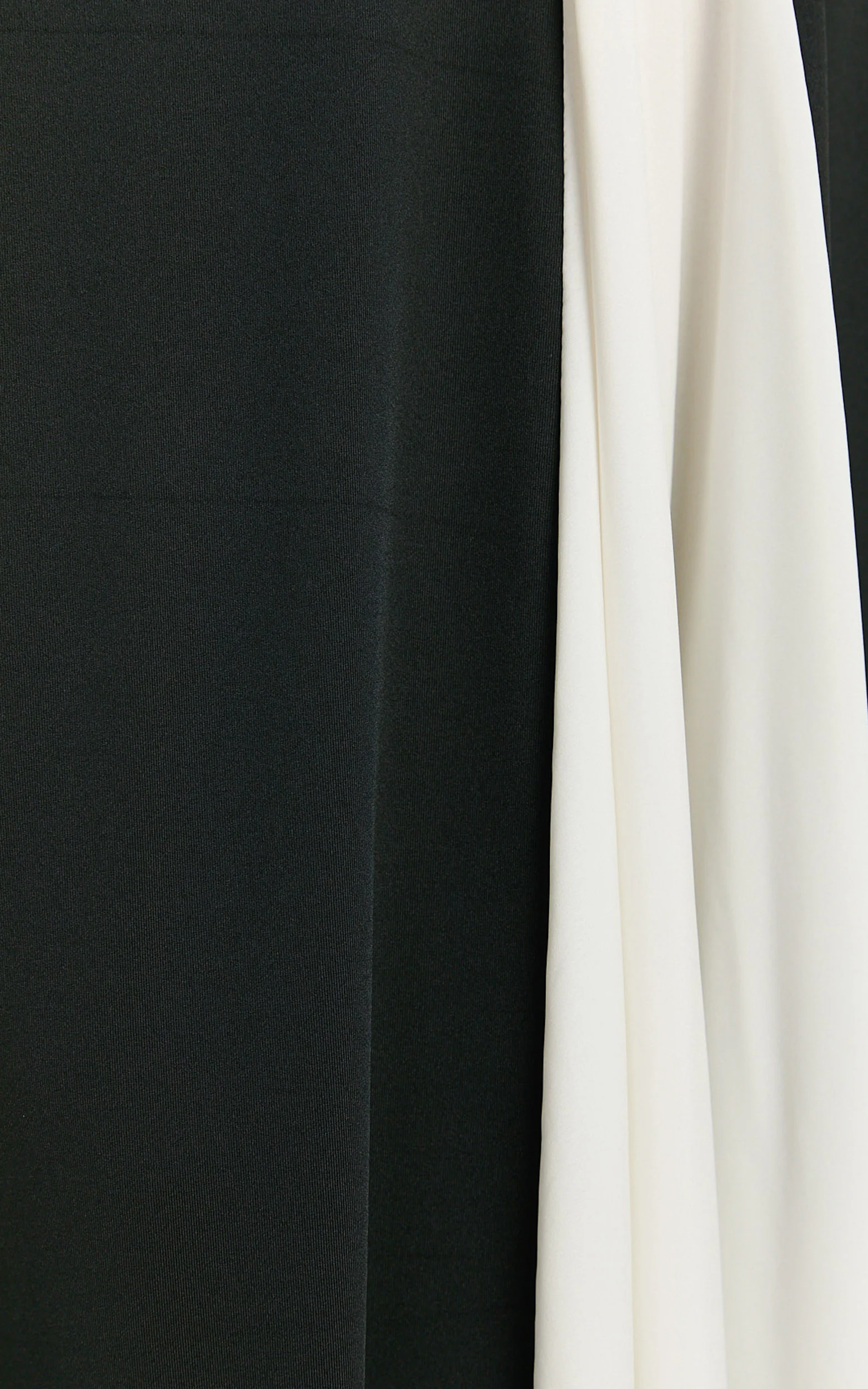 Rima Maxi Dress - line Maxi Dress in Black