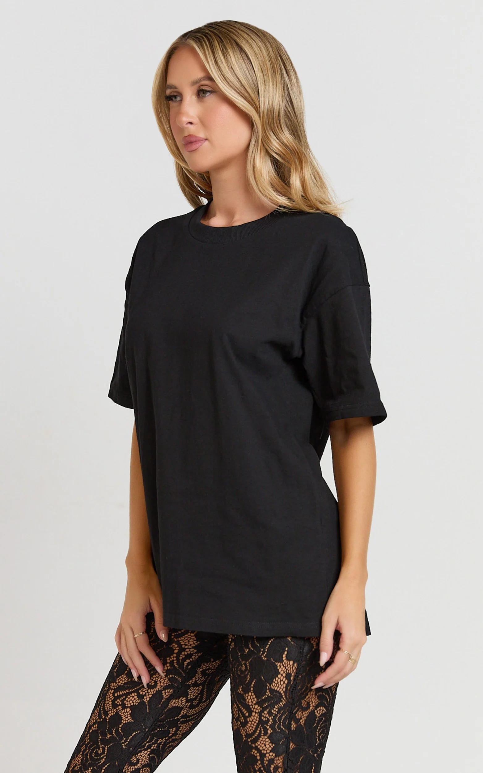 Prizza Top - Longline Boyfriend Tee Top in Black