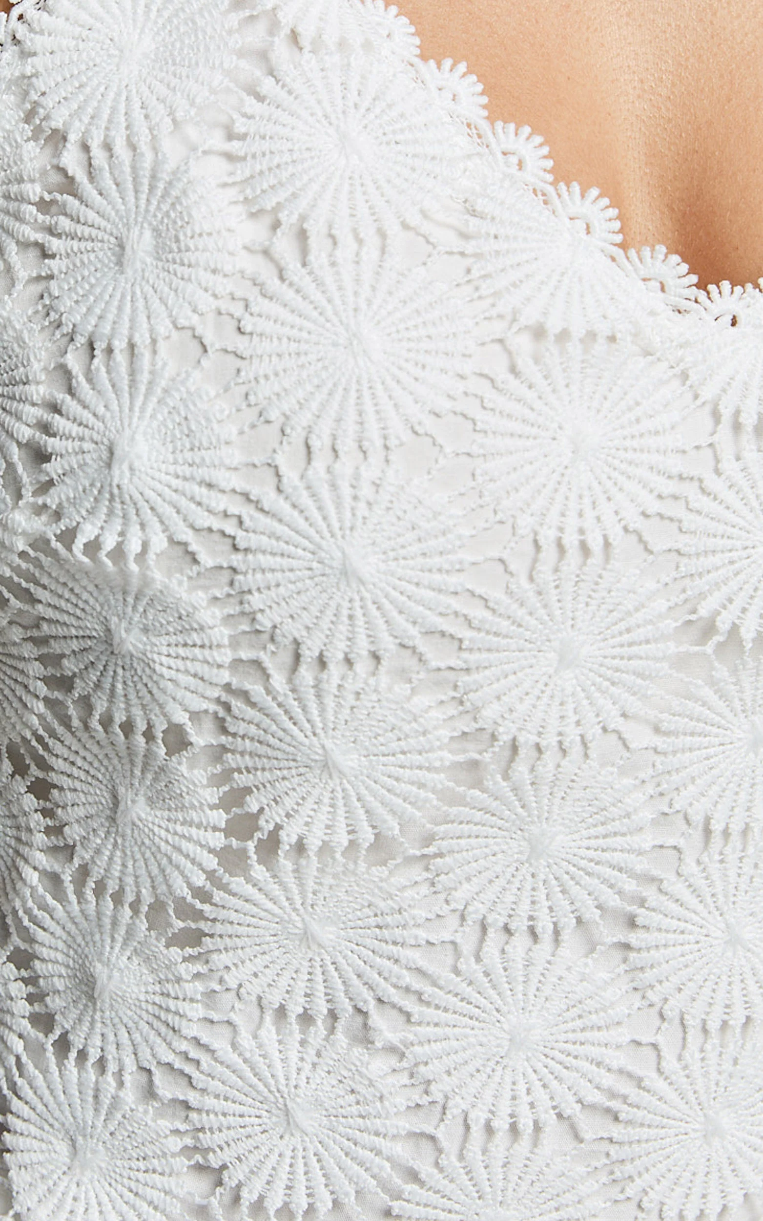 Wendy Top - Broderie Lace Cami Crop Top in White