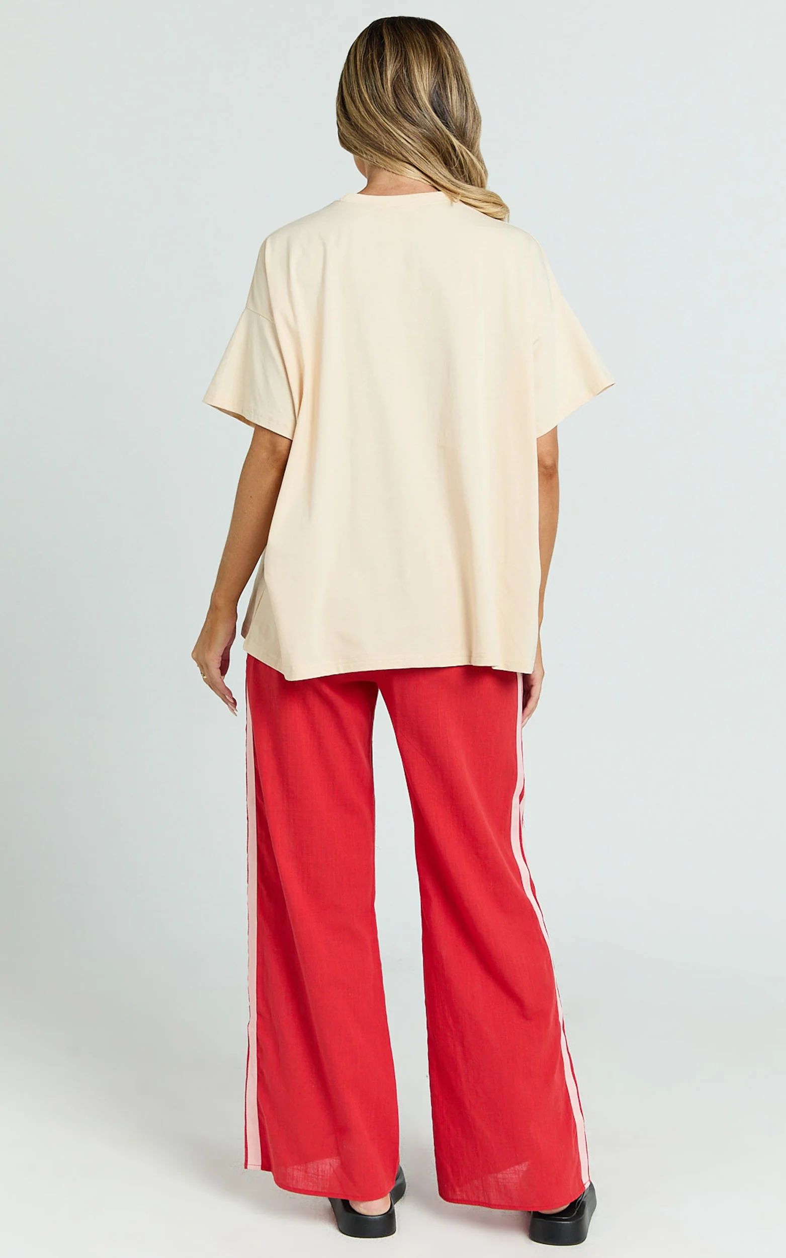 Alena Top - Oversized Darlin Print Tee in Beige