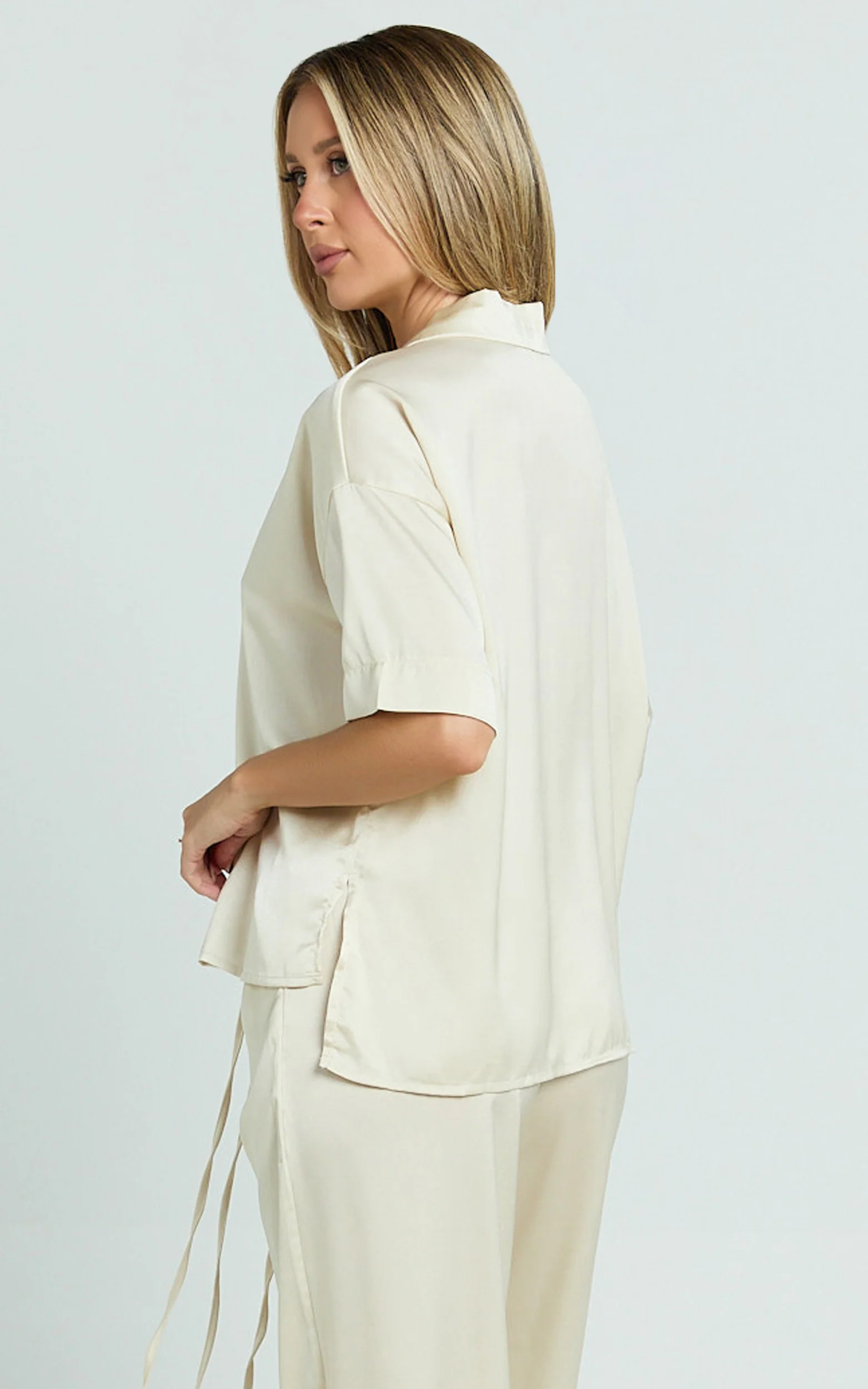 Jinky Top - Satin Tie Detail Short Sleeve Shirt in Off White